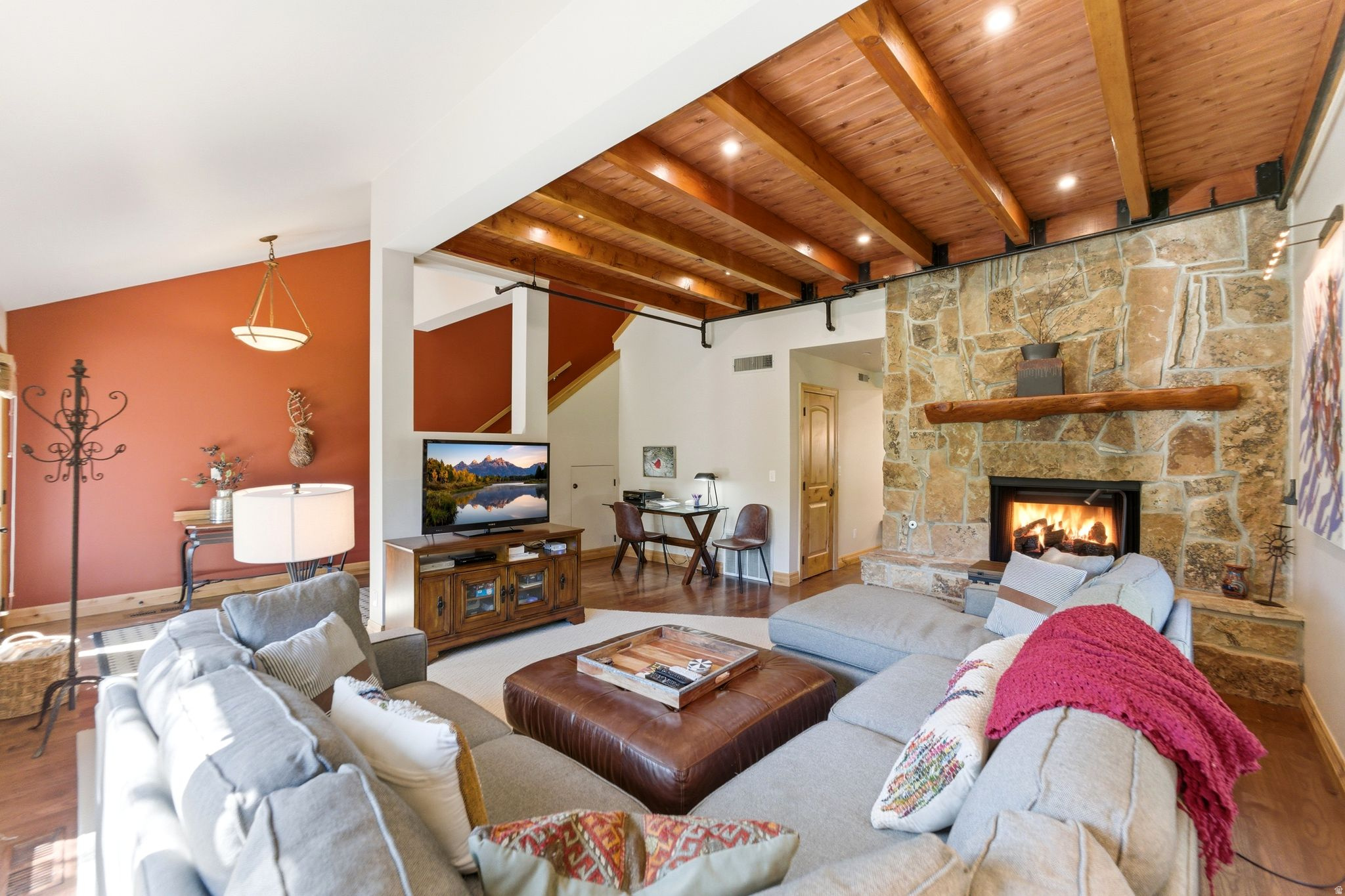 FAWNGROVE CONDOMINIUM - Residential