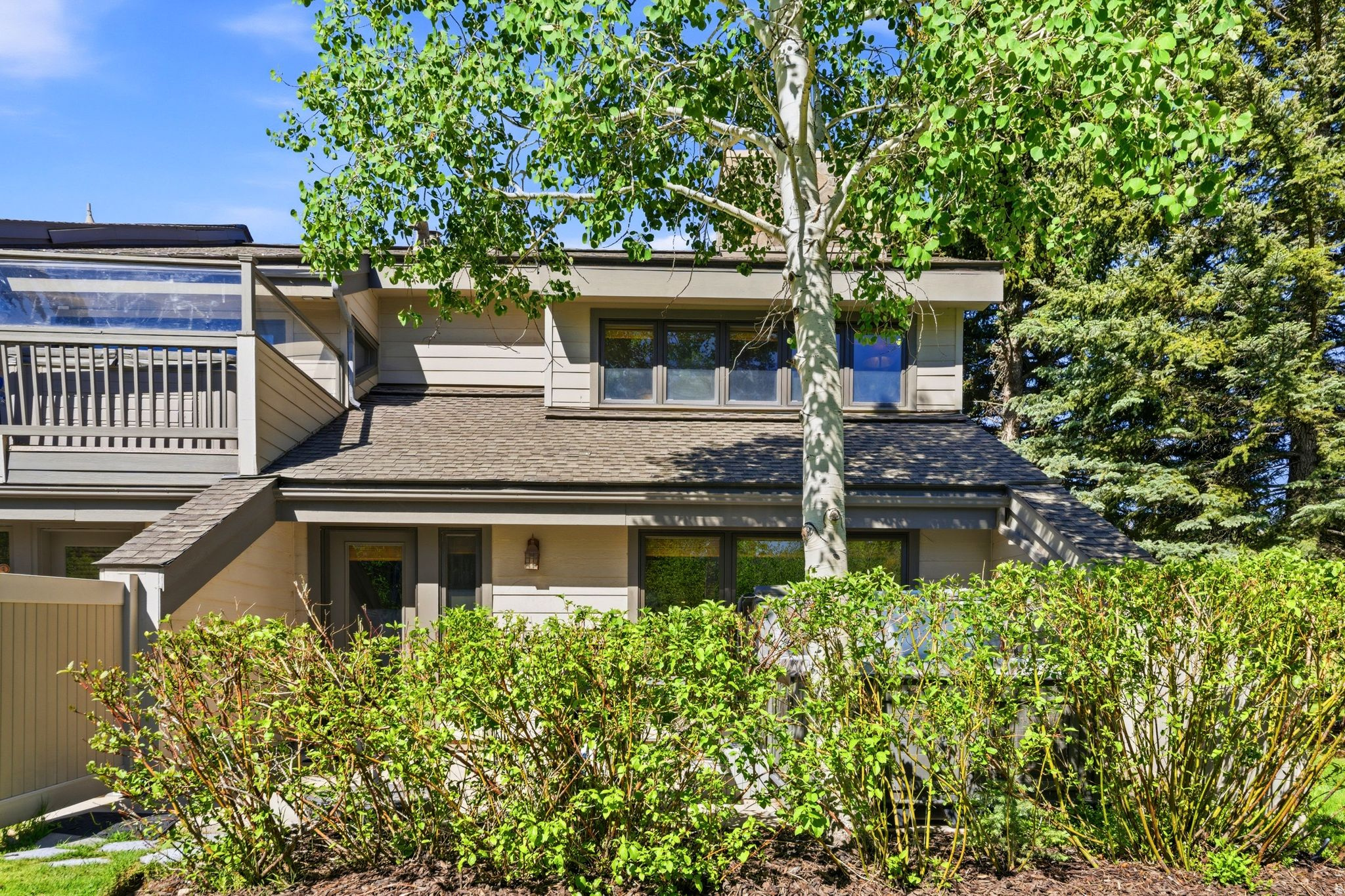 FAWNGROVE CONDOMINIUM - Residential
