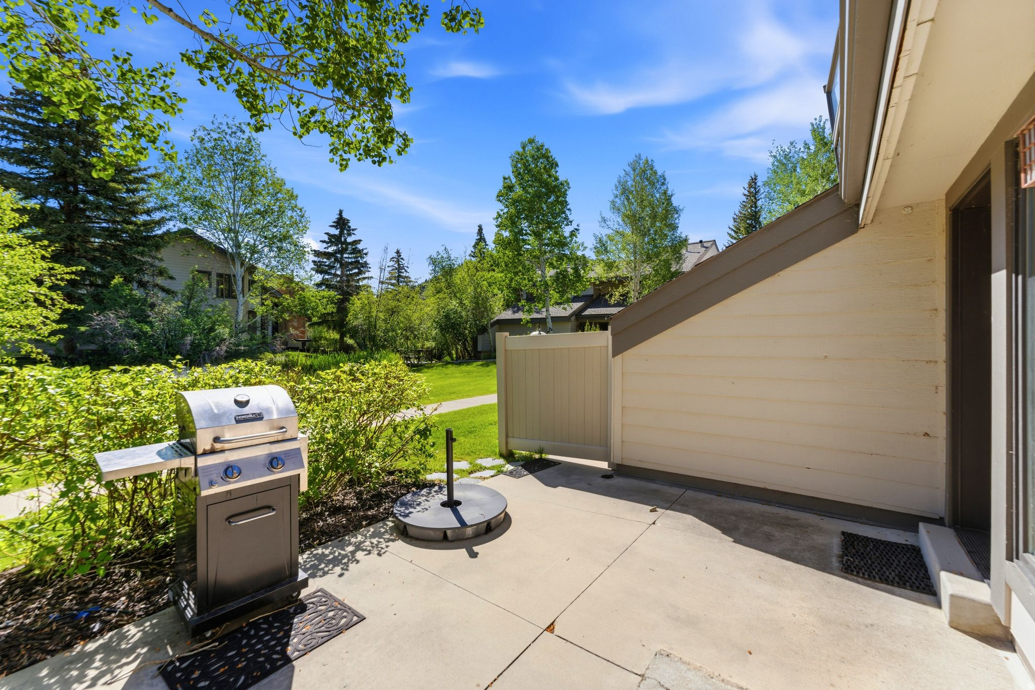 FAWNGROVE CONDOMINIUM - Residential