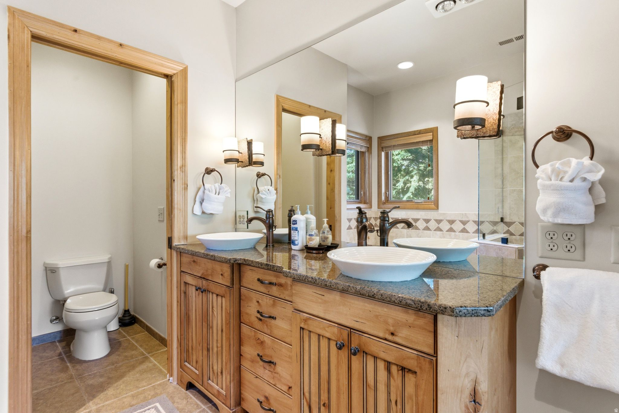 FAWNGROVE CONDOMINIUM - Residential