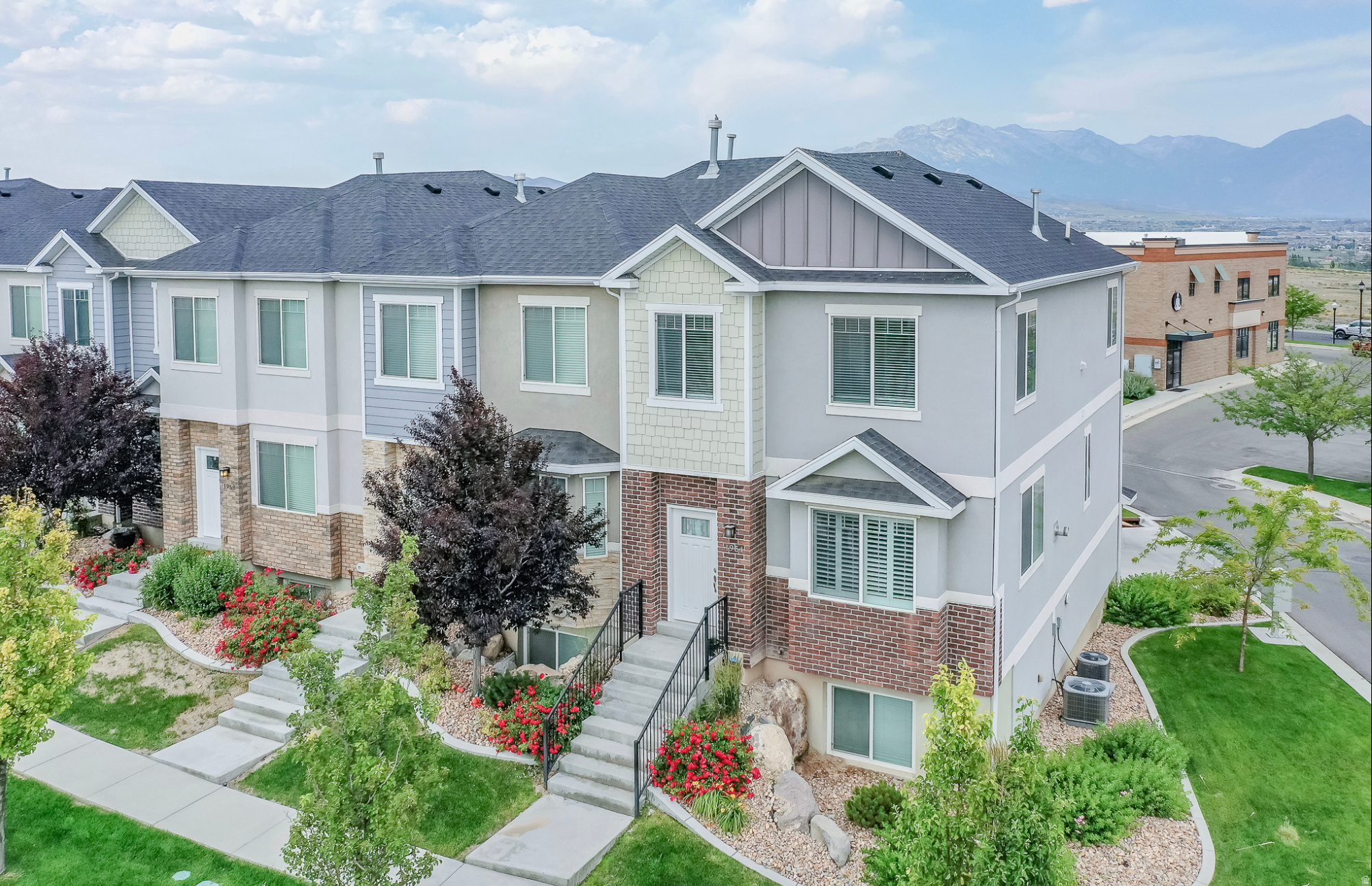 VALLEY VIEW - Residential