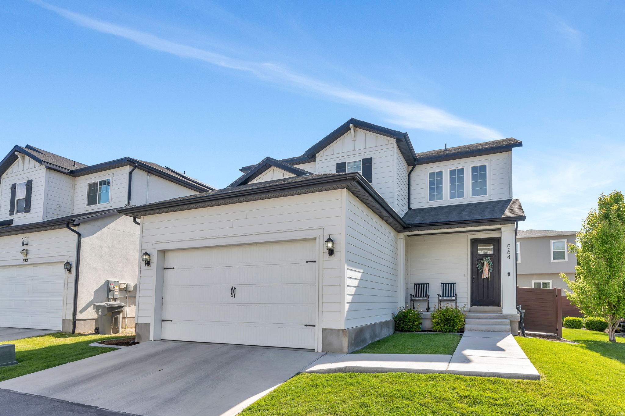 OPEN HOUSE 5/9 @ 12:30-2:30pm. Welcome home to this beautiful home in the heart of Vineyard. Just blocks away from multiple parks, biking/walking trails, swimming pool, Bella's Grocery Store & the all new Utah City. The walkability score for this neighborhood is fantastic.  This well built home is clean, fully finished, and move in ready.  It has a fenced in yard with a 2 car garage and visitor parking right outside your front door. This home gives you the ability to customize and make it your own. Thank you for  your interest. Bring us an offer!