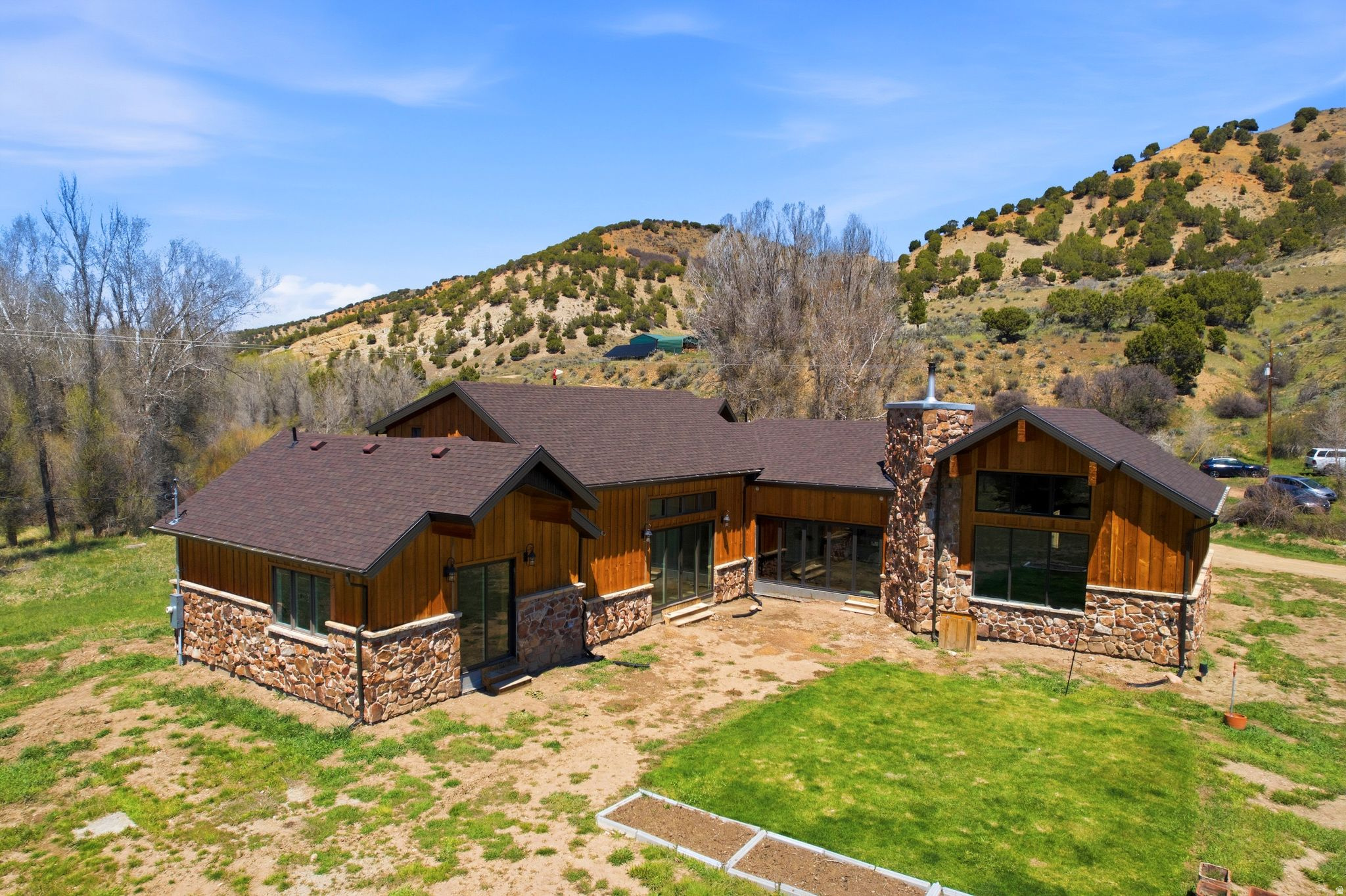NORTH SUMMIT - Residential