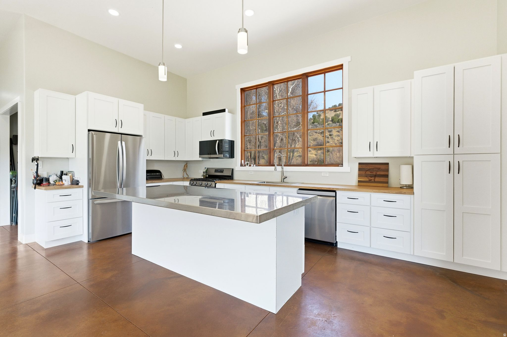 NORTH SUMMIT - Residential