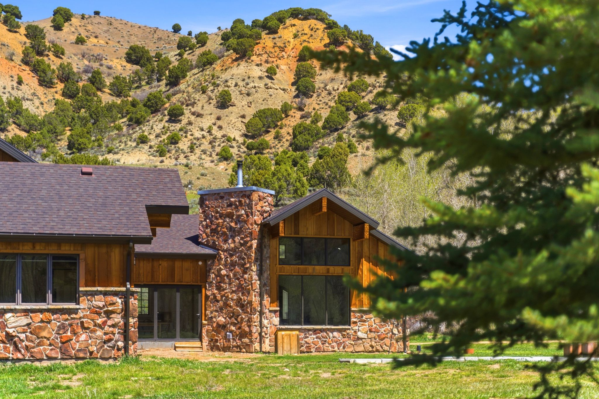 NORTH SUMMIT - Residential