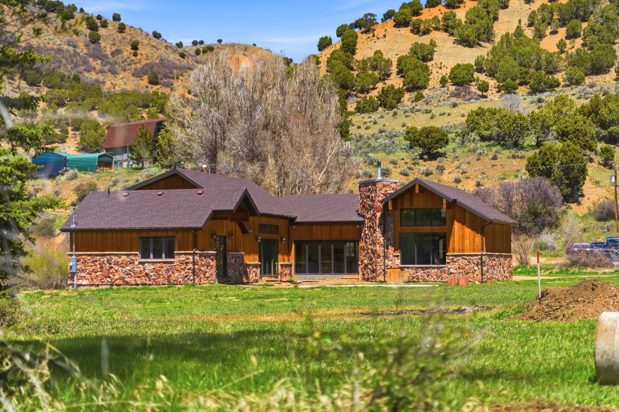 NORTH SUMMIT - Residential