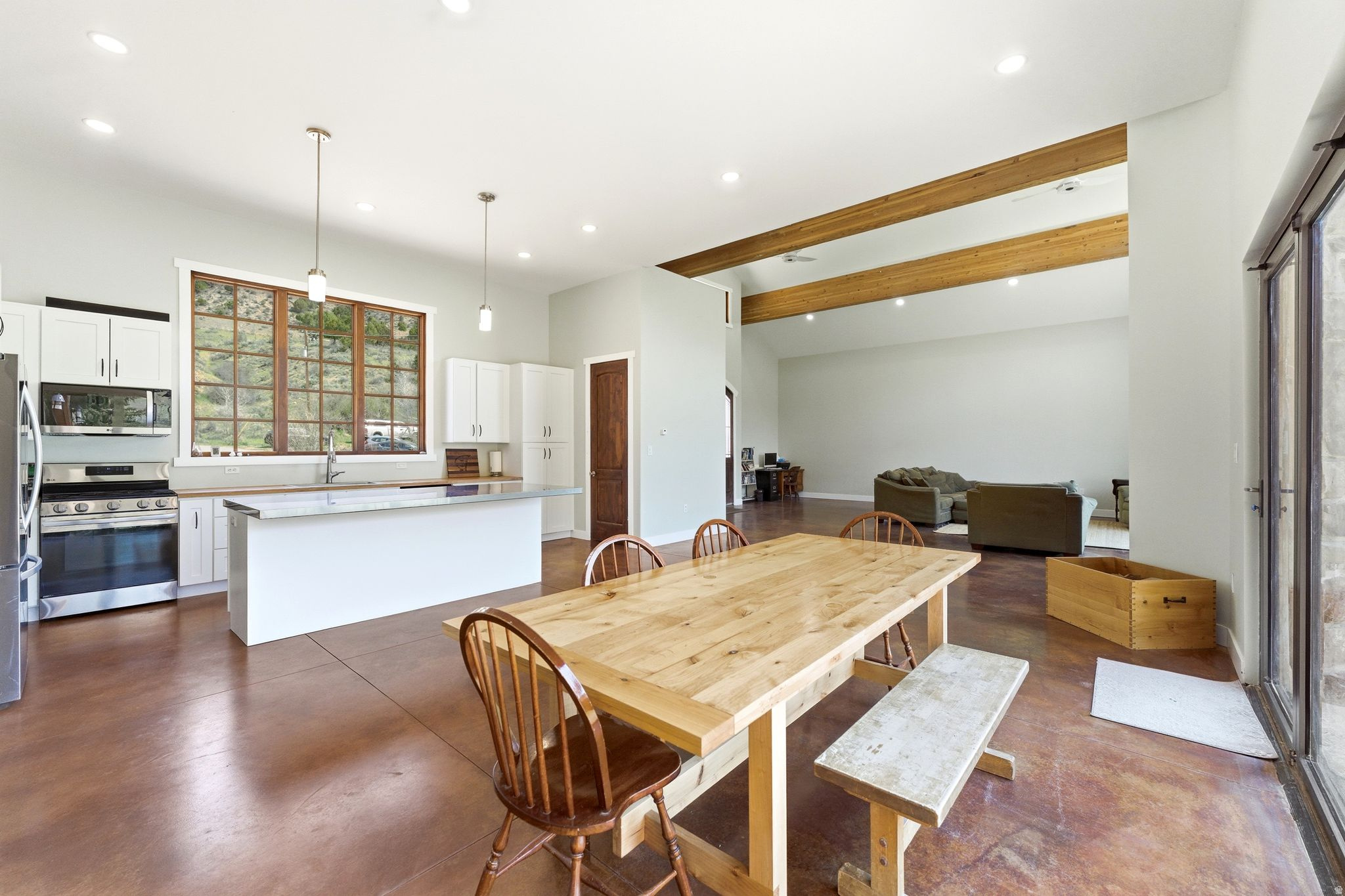 NORTH SUMMIT - Residential
