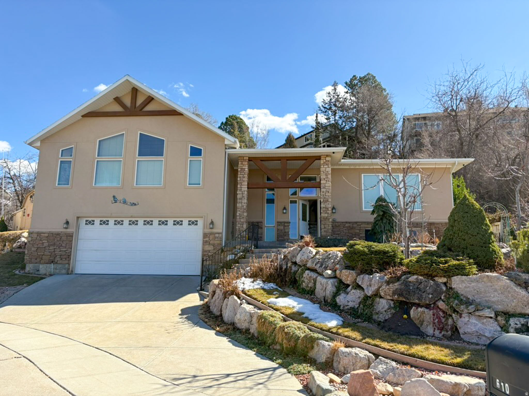 OAKVISTA PARK - Residential