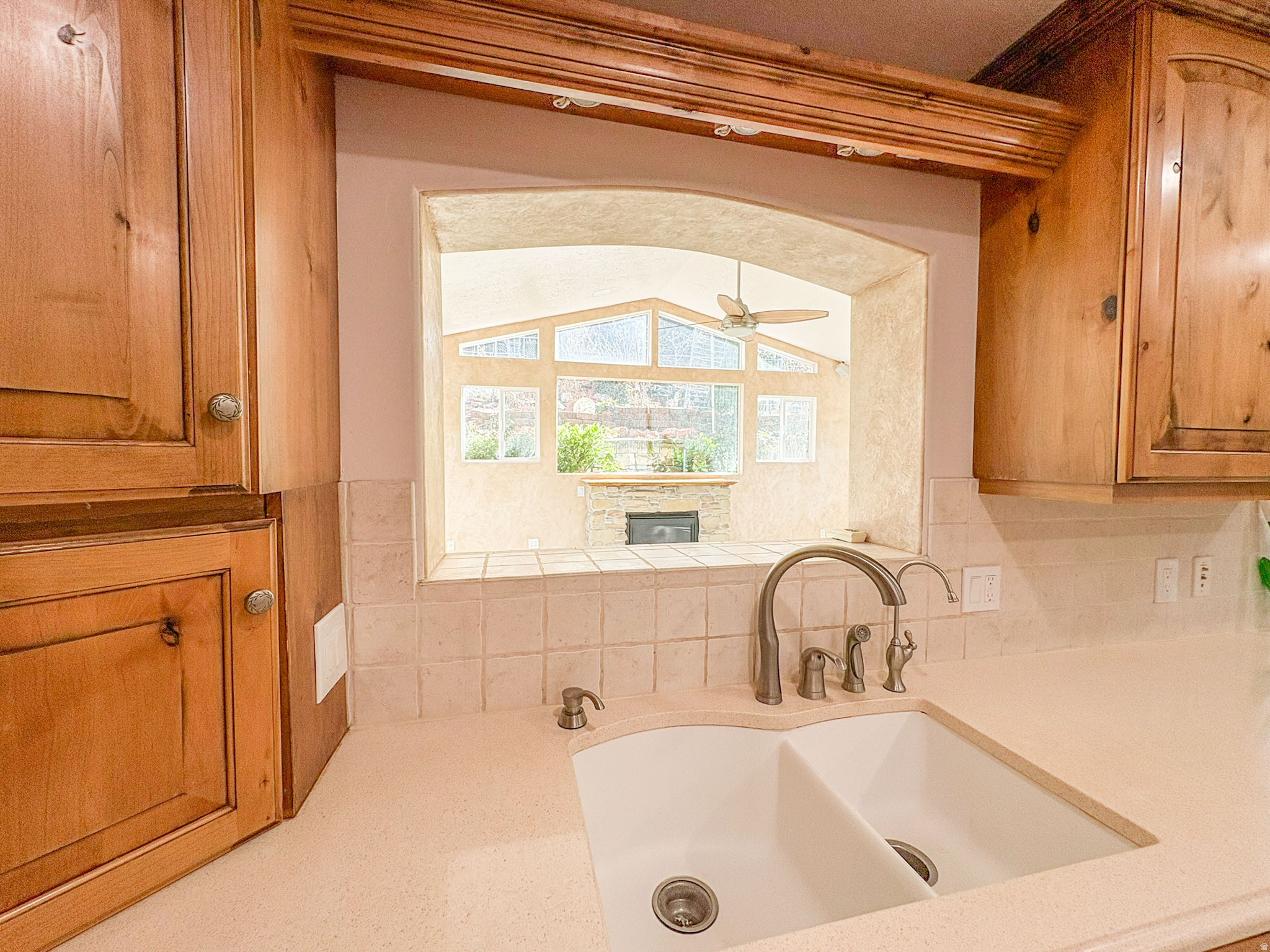 OAKVISTA PARK - Residential