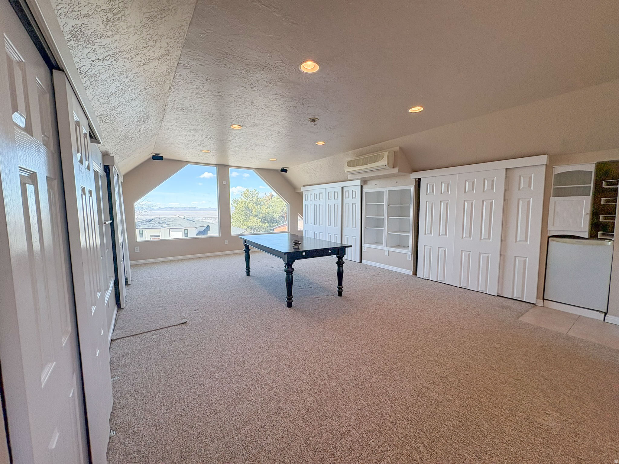 OAKVISTA PARK - Residential
