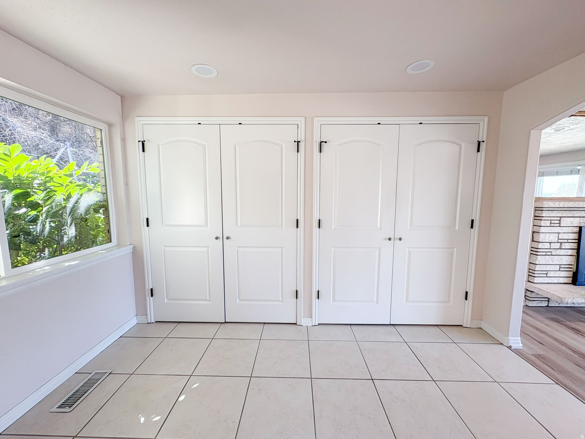 OAKVISTA PARK - Residential
