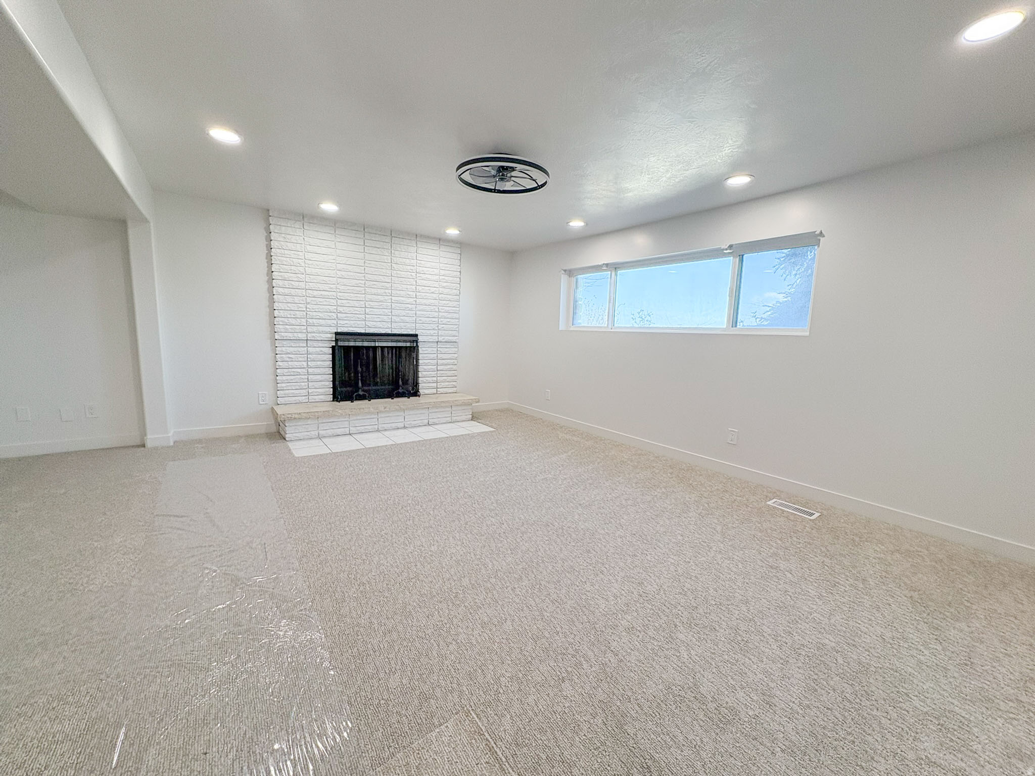OAKVISTA PARK - Residential