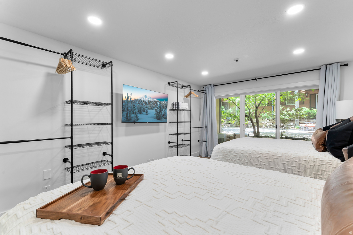 TREASURE MOUNTAIN - Residential