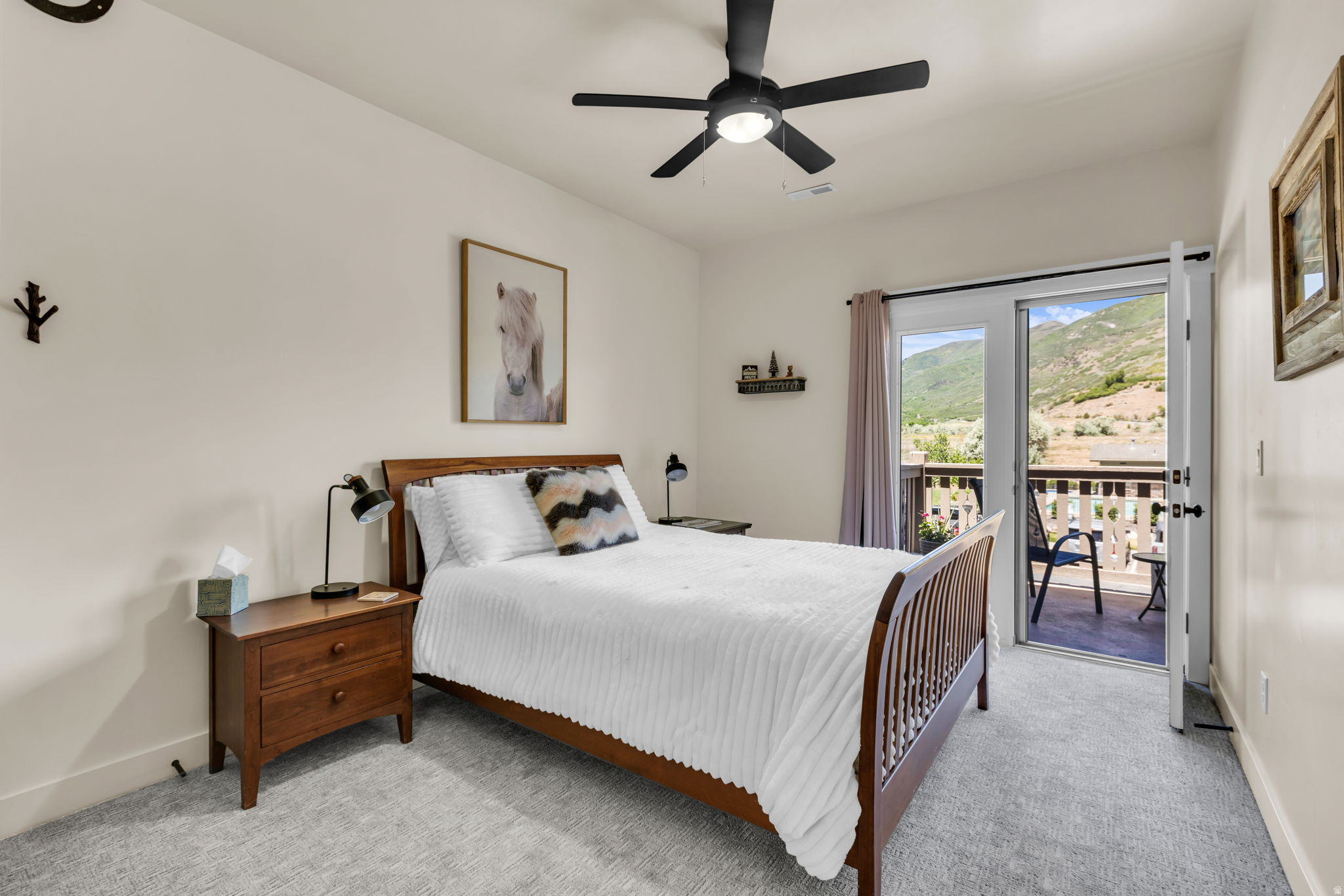 LODGES AT SNAKE CREEK - Residential