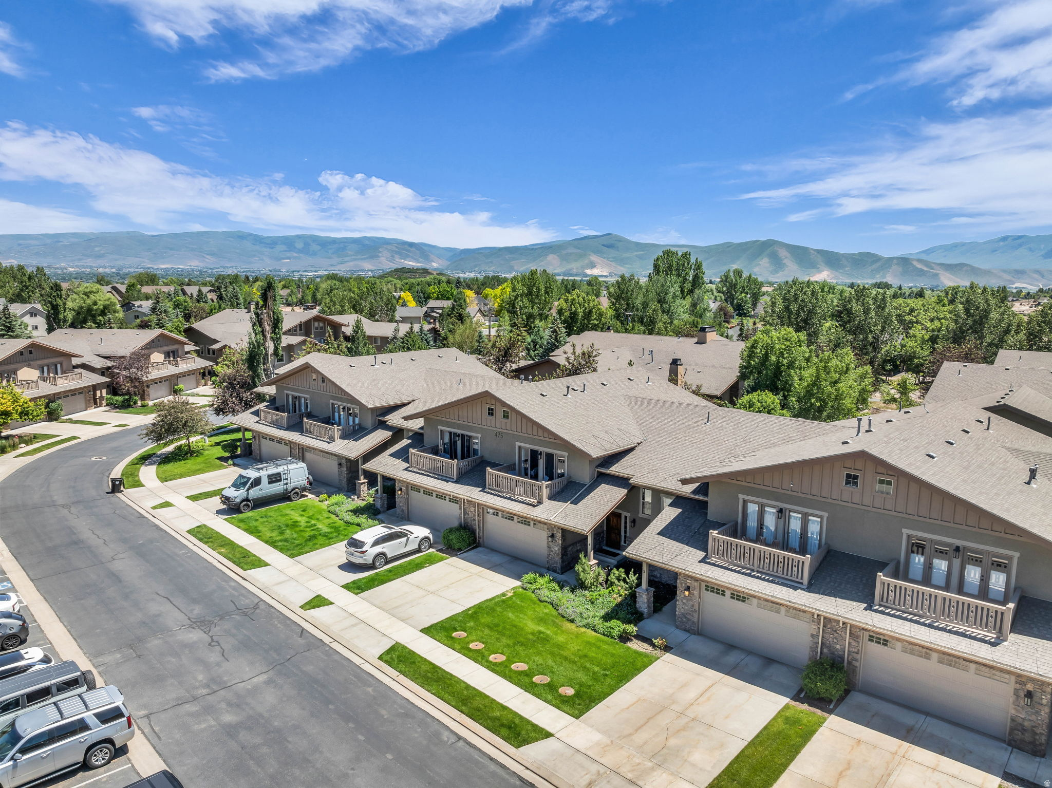 LODGES AT SNAKE CREEK - Residential