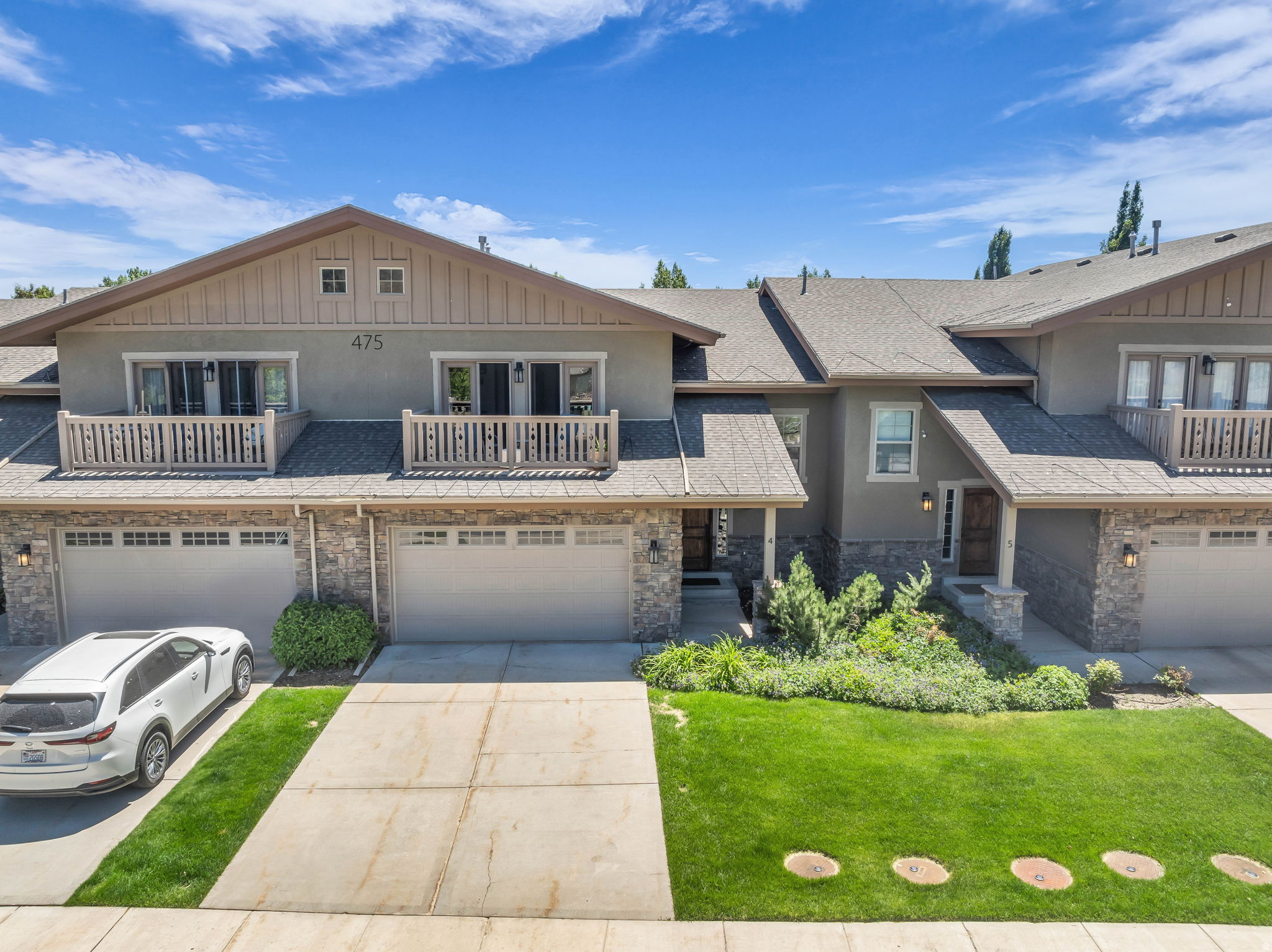 LODGES AT SNAKE CREEK - Residential