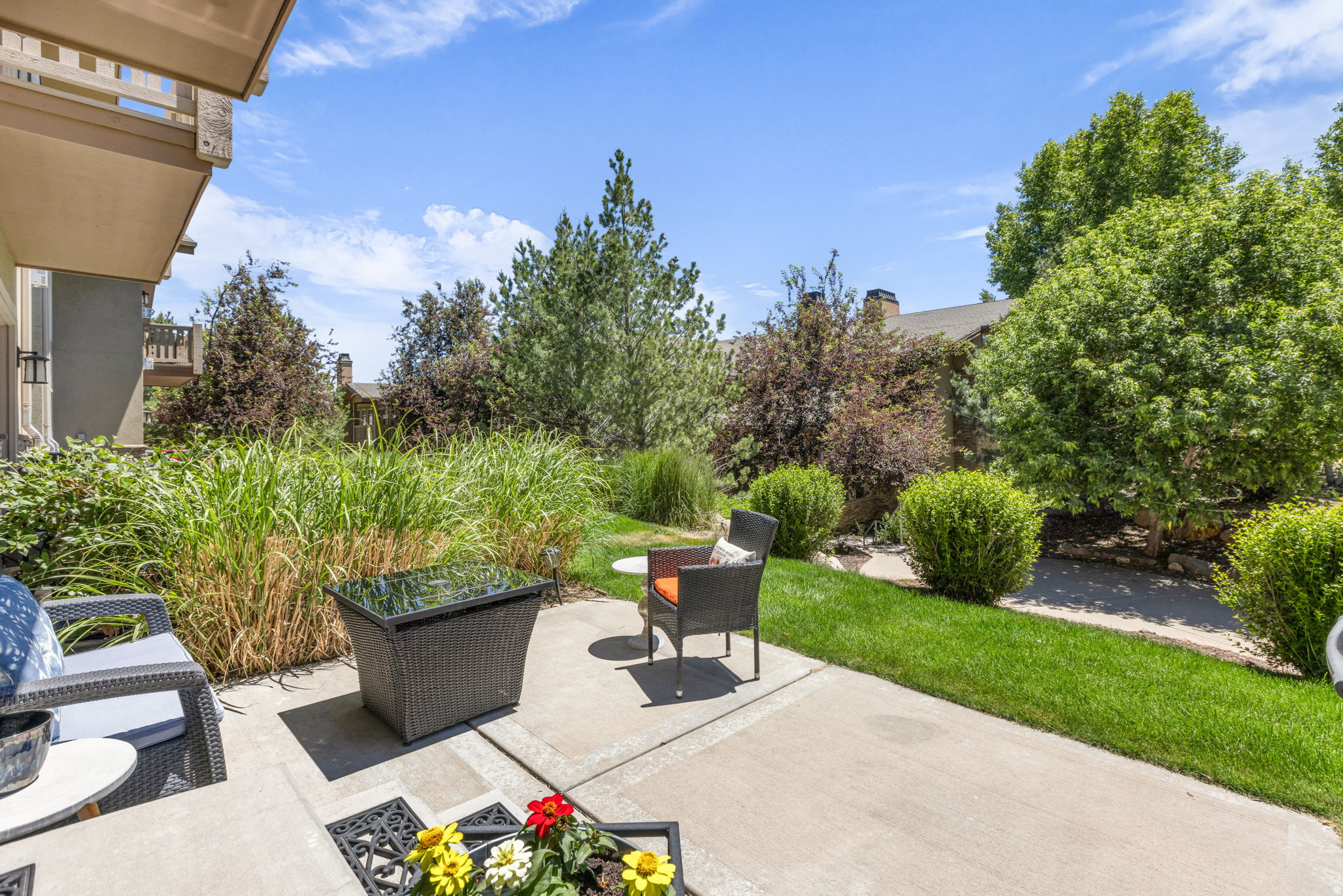 LODGES AT SNAKE CREEK - Residential