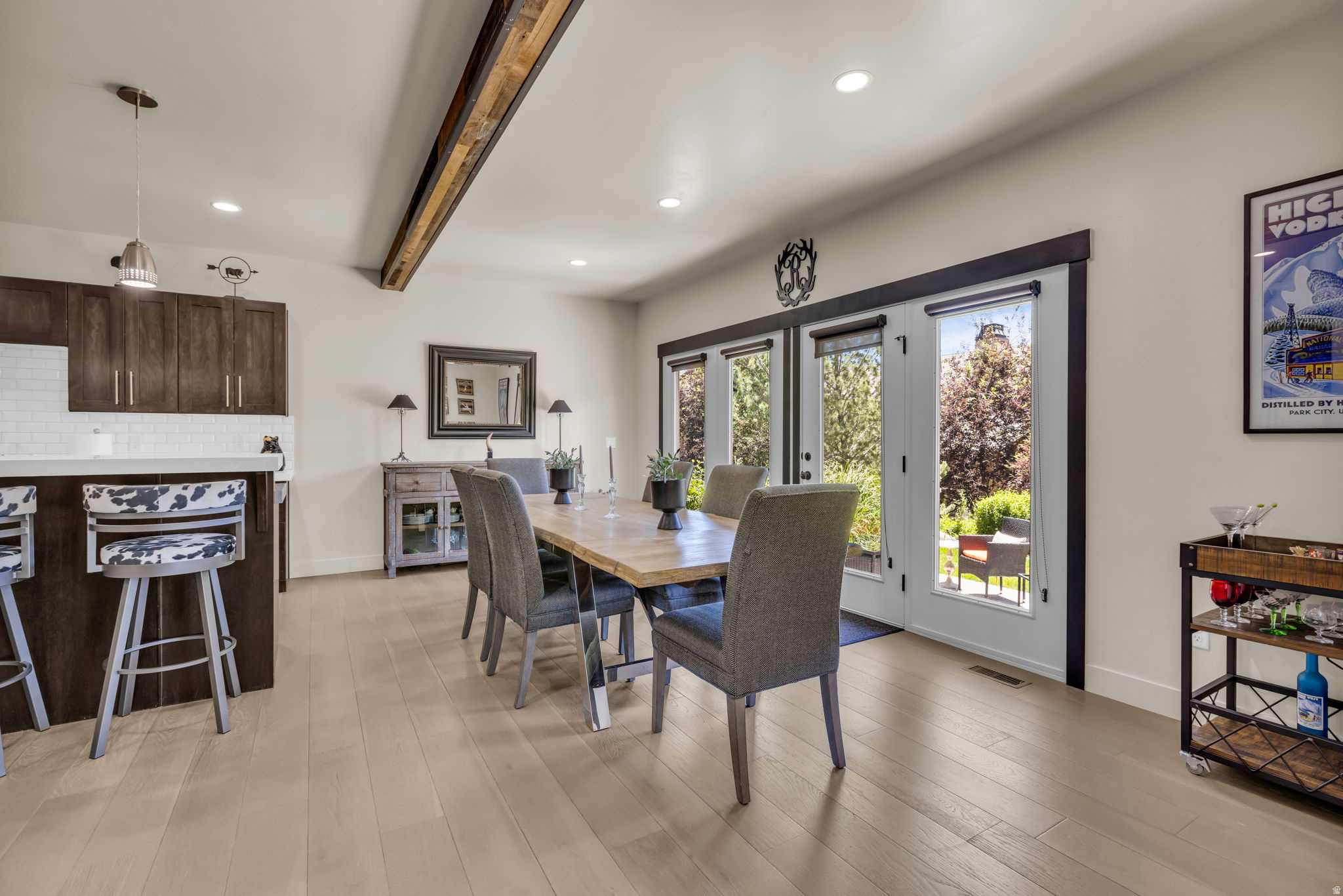 LODGES AT SNAKE CREEK - Residential