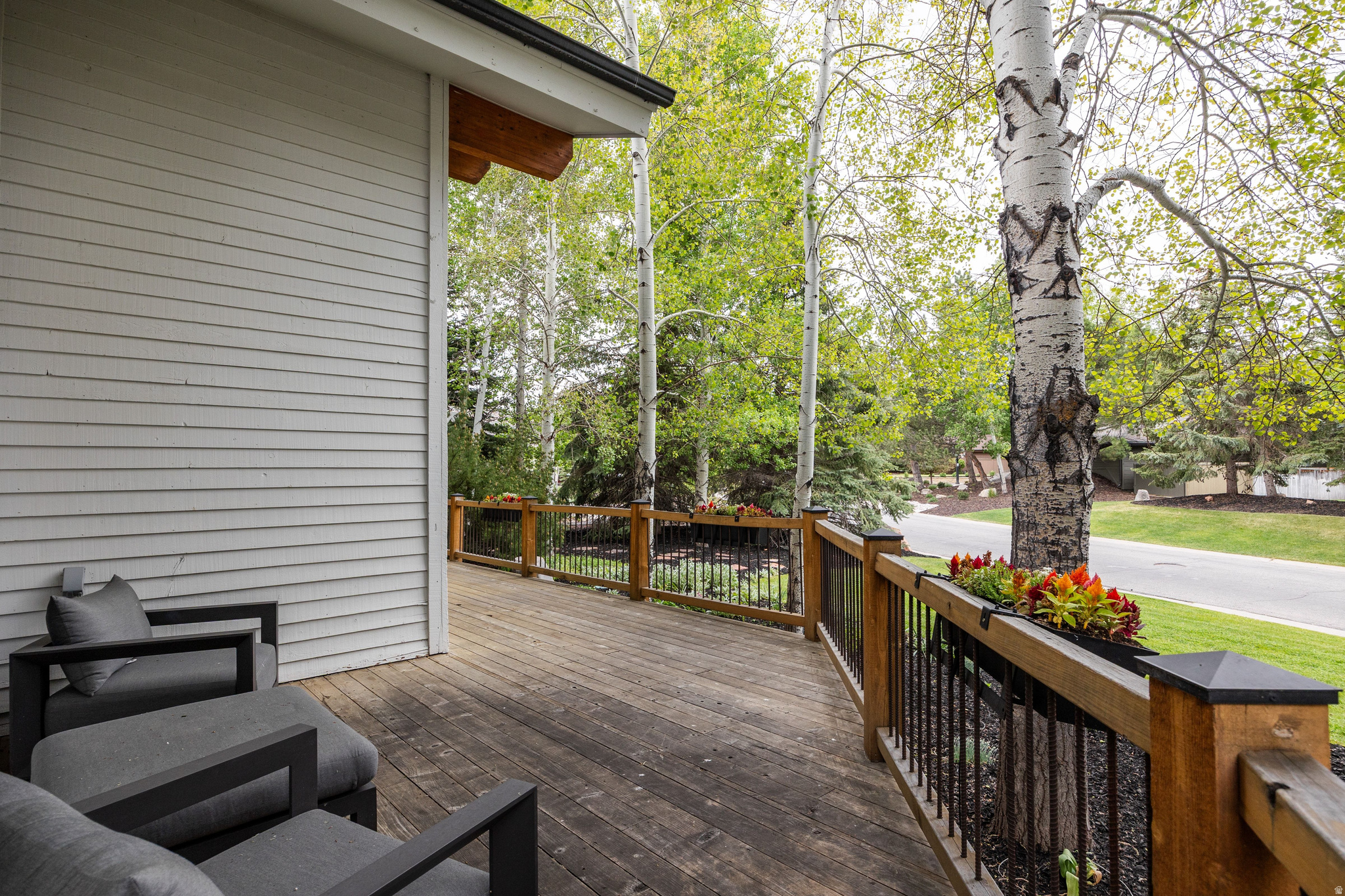 SILVER SPRINGS - Residential