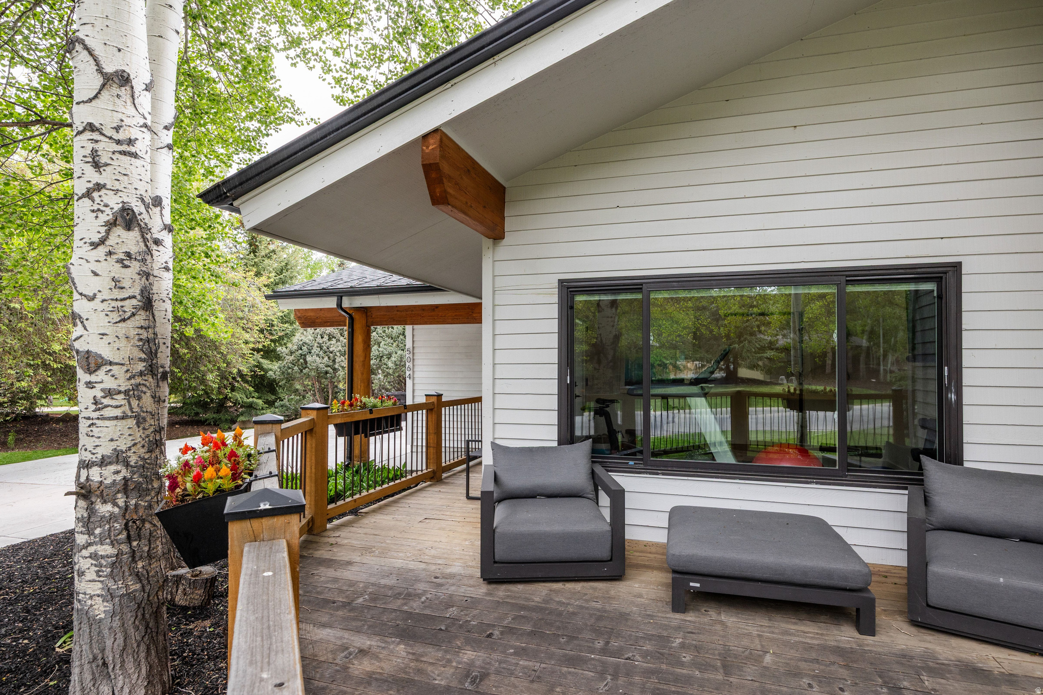 SILVER SPRINGS - Residential