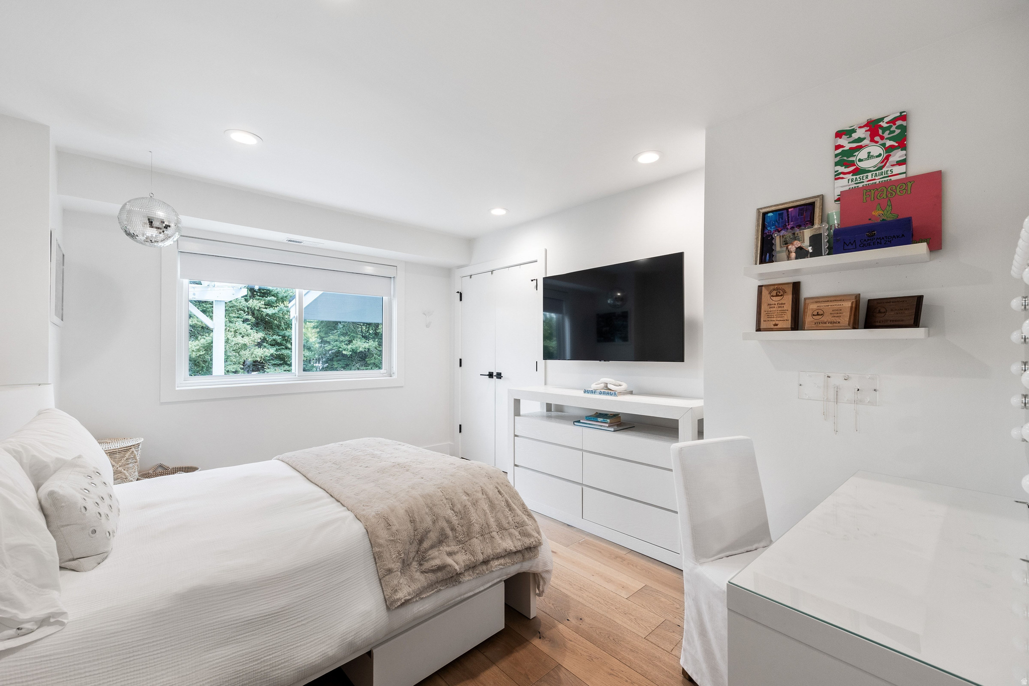 SILVER SPRINGS - Residential