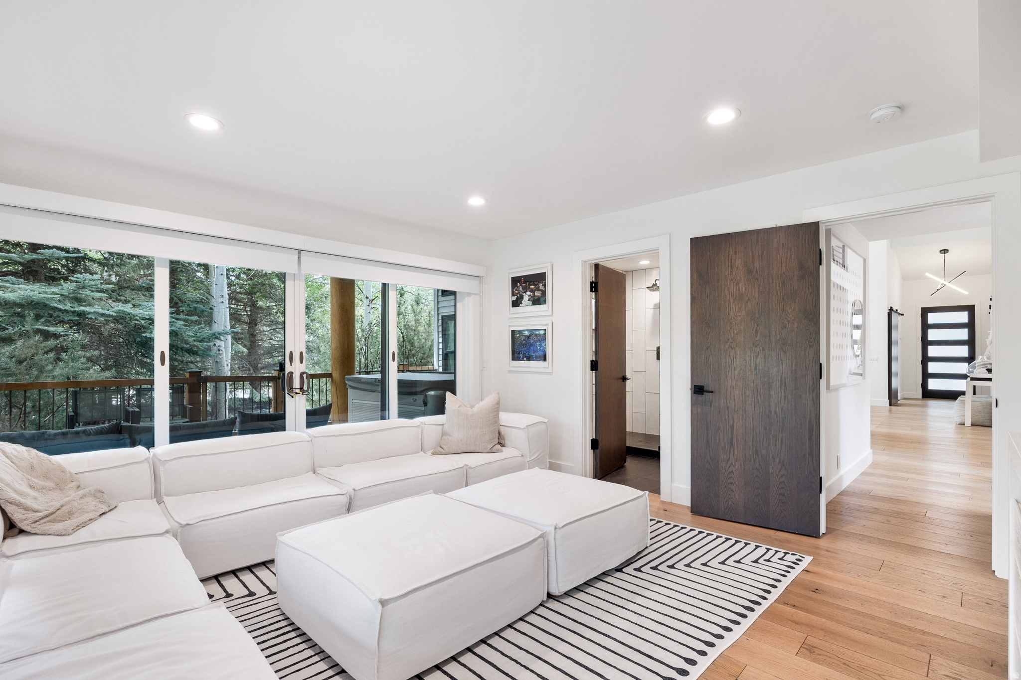 SILVER SPRINGS - Residential