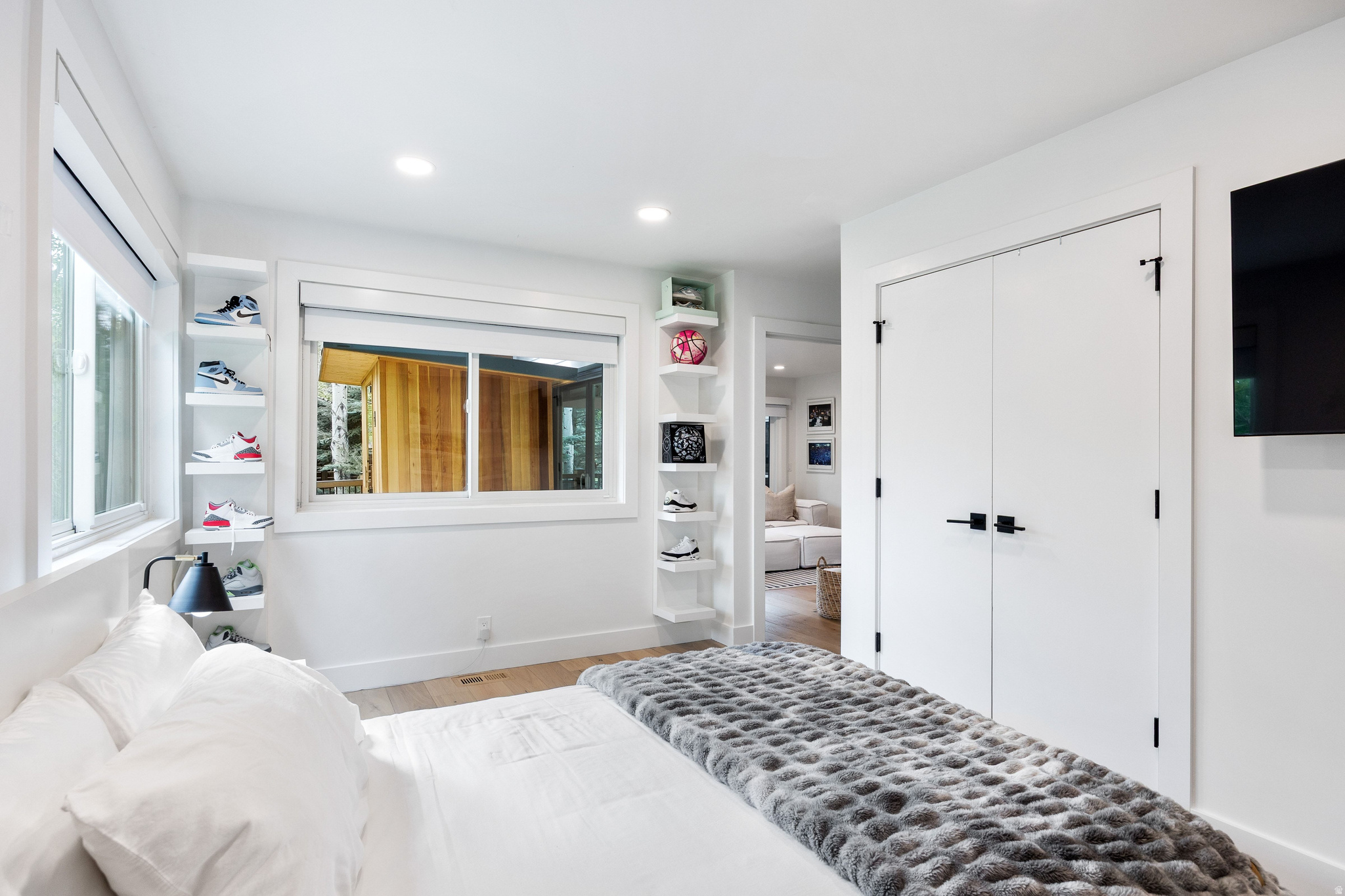 SILVER SPRINGS - Residential