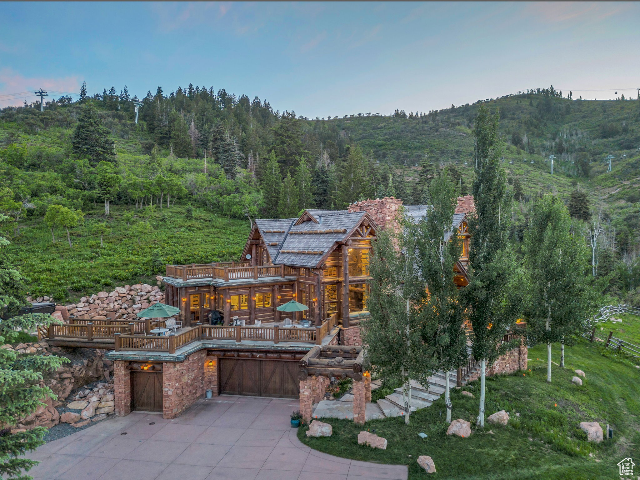 WHITE PINE RANCHES - Residential