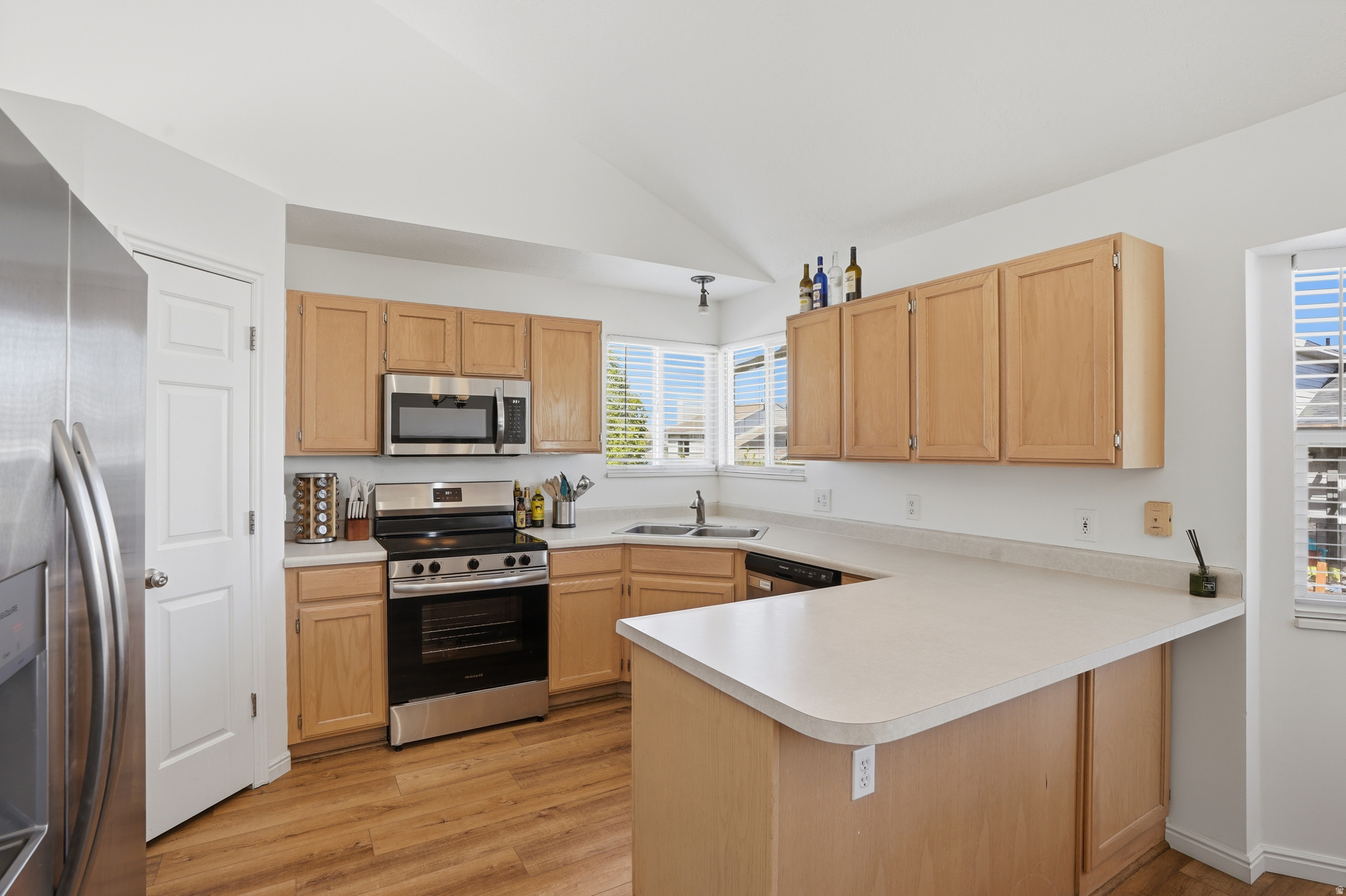 WALNUT HILLS - Residential