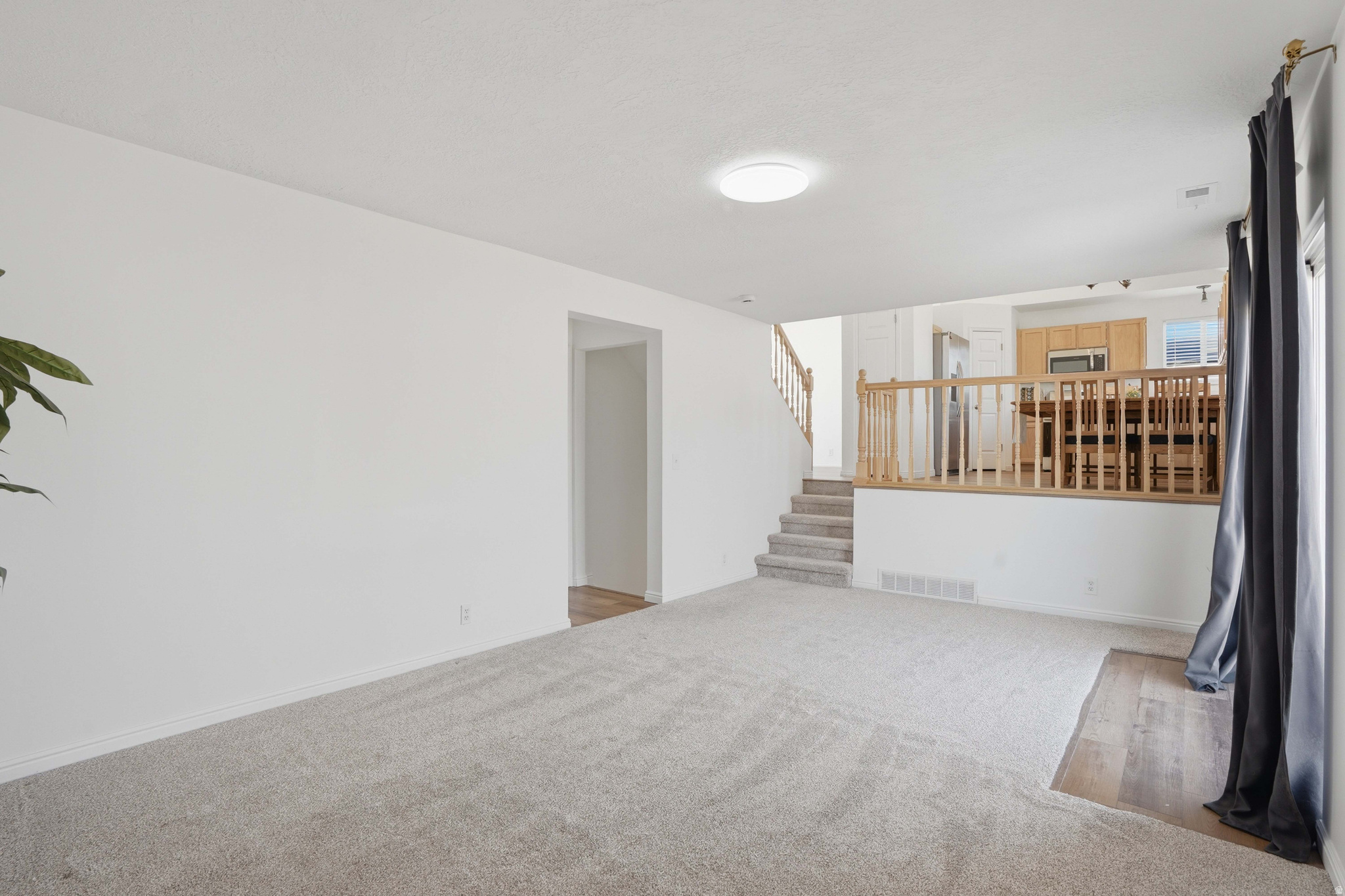 WALNUT HILLS - Residential