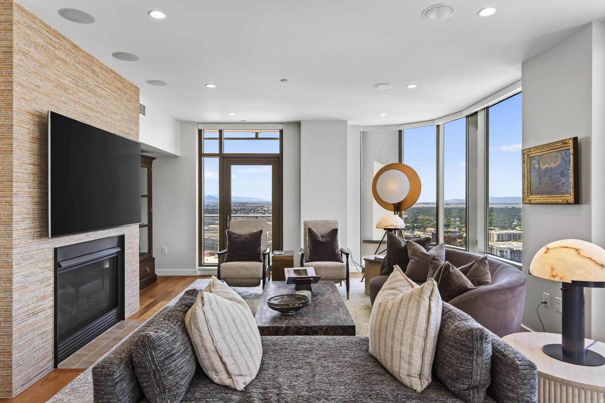 99 WEST - Residential