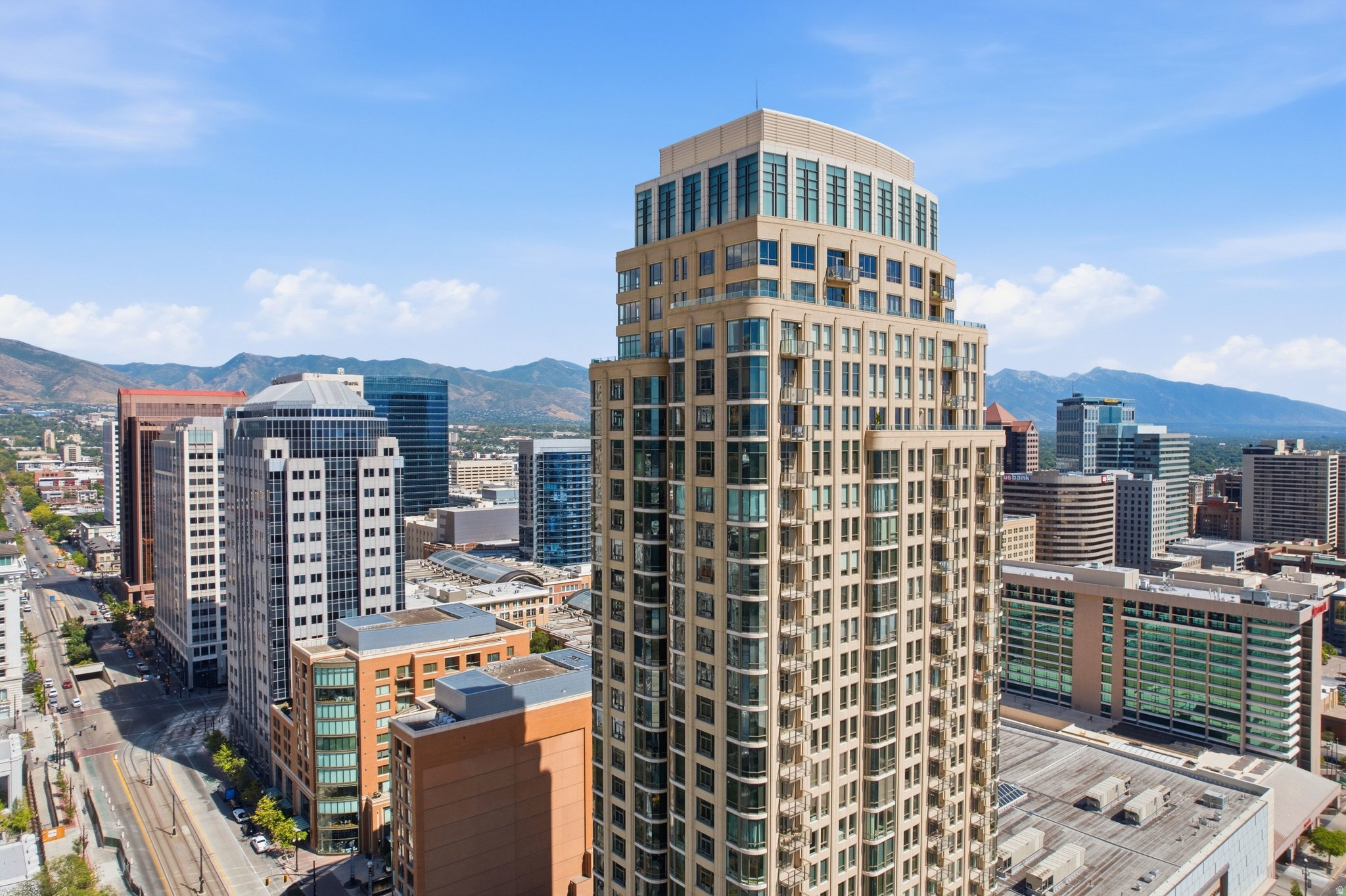 99 WEST - Residential