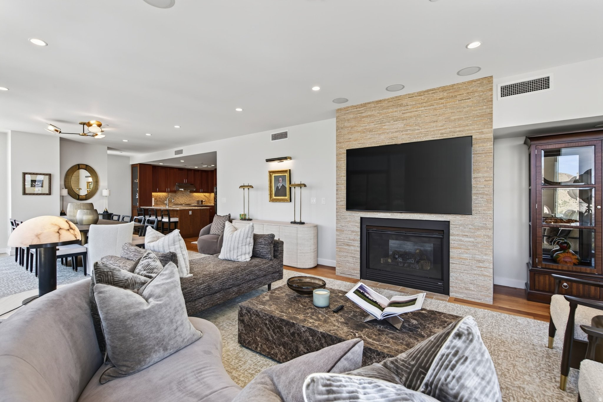 99 WEST - Residential