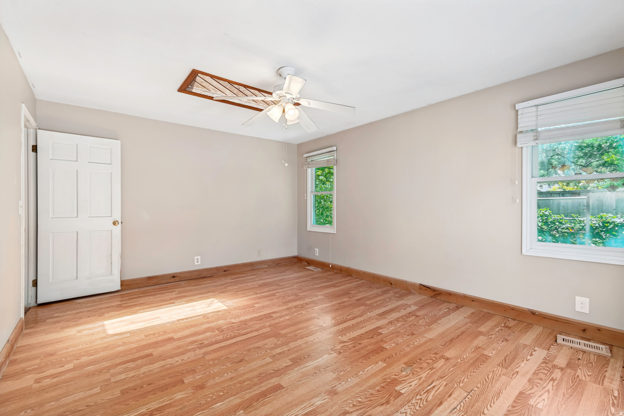 WALNUT BROOK - Residential