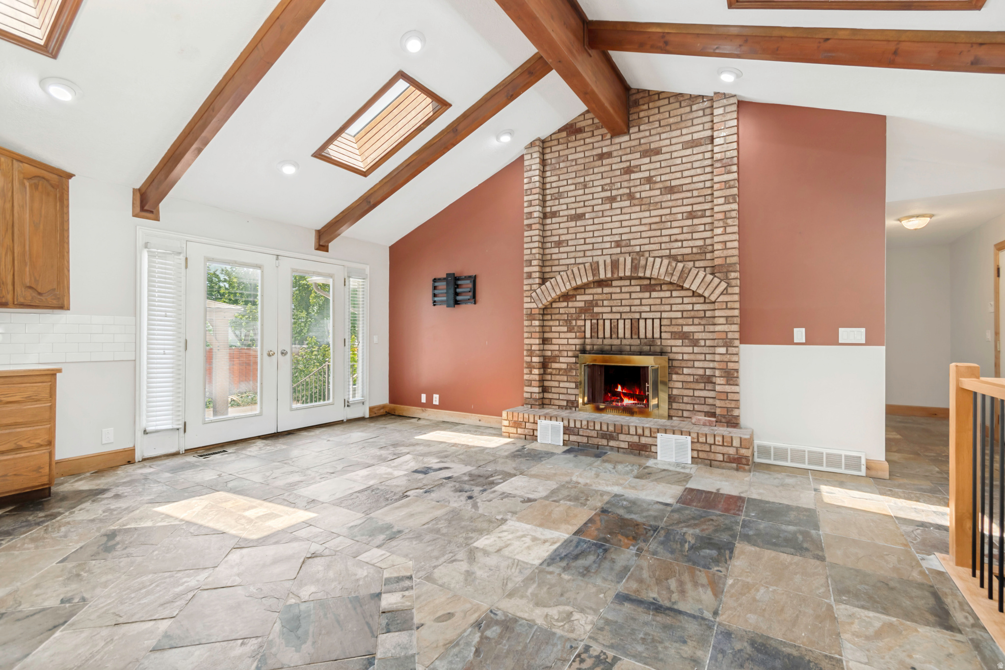 WALNUT BROOK - Residential