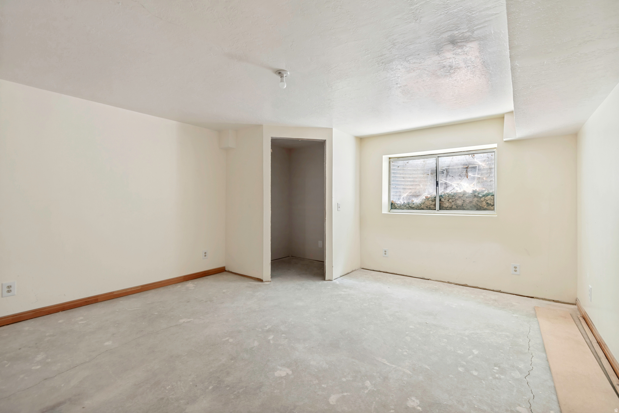 WALNUT BROOK - Residential