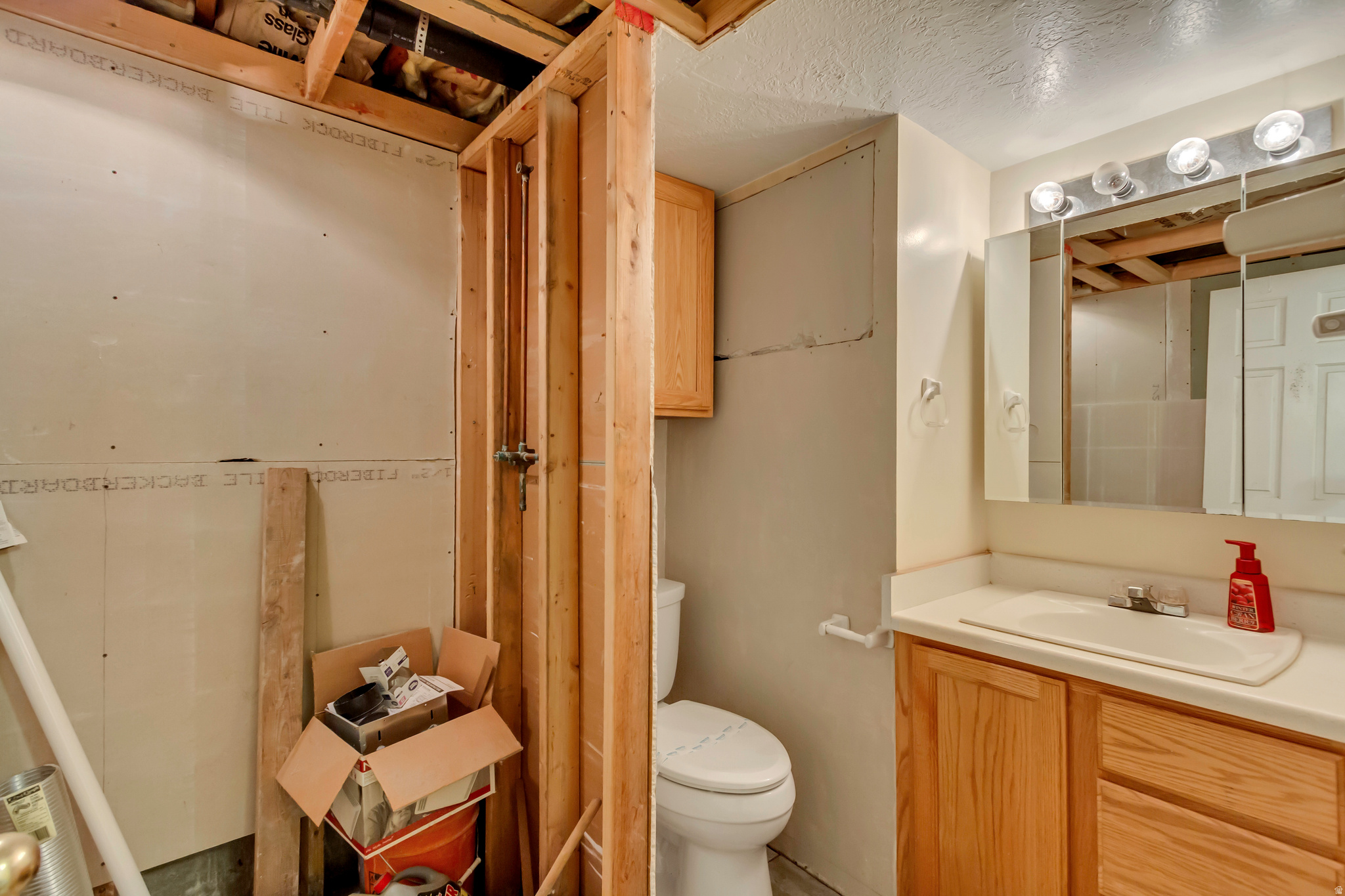 WALNUT BROOK - Residential