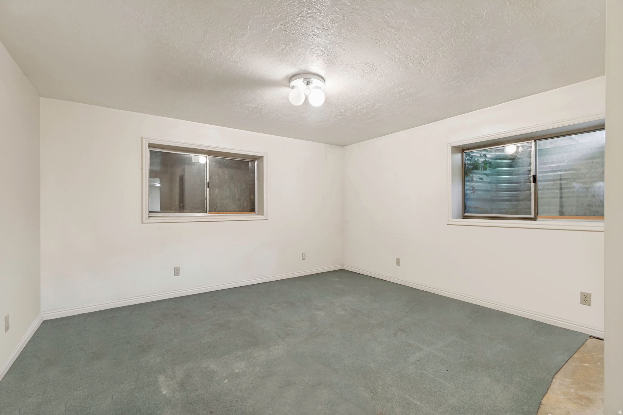 WALNUT BROOK - Residential