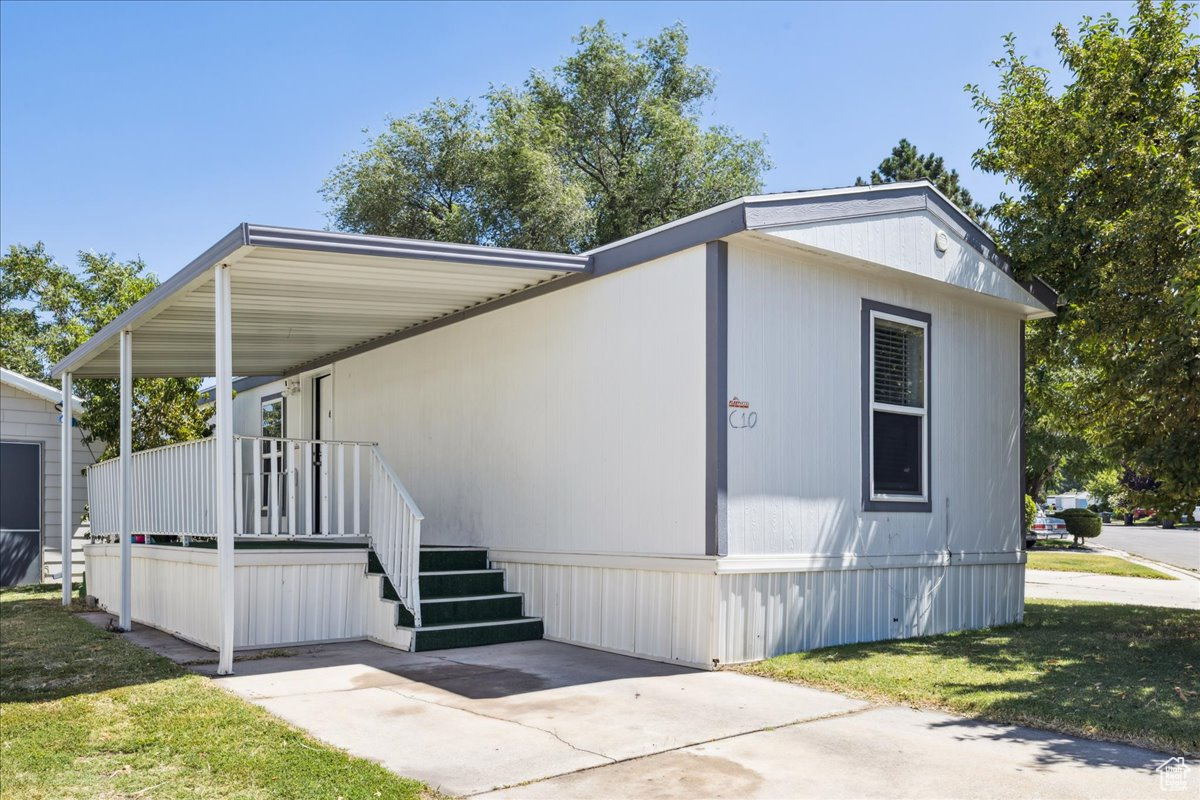 **Updated Price! **This charming 3-bedroom, 2-bathroom home in Roy is move-in ready and filled with updates you'll love - new carpet, appliances included, and an open layout. Enjoy community amenities like a pool, playground, and RV parking for all your summer toys. Plus, its convenient location near highways, schools, and the FrontRunner Station makes daily life that much easier. Schedule your private tour today! Please note: Photos have been virtually staged to show potential.