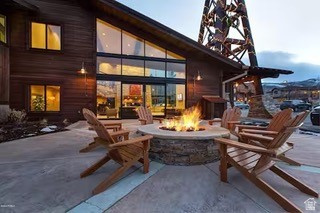 PROSPECTOR SQUARE - Residential