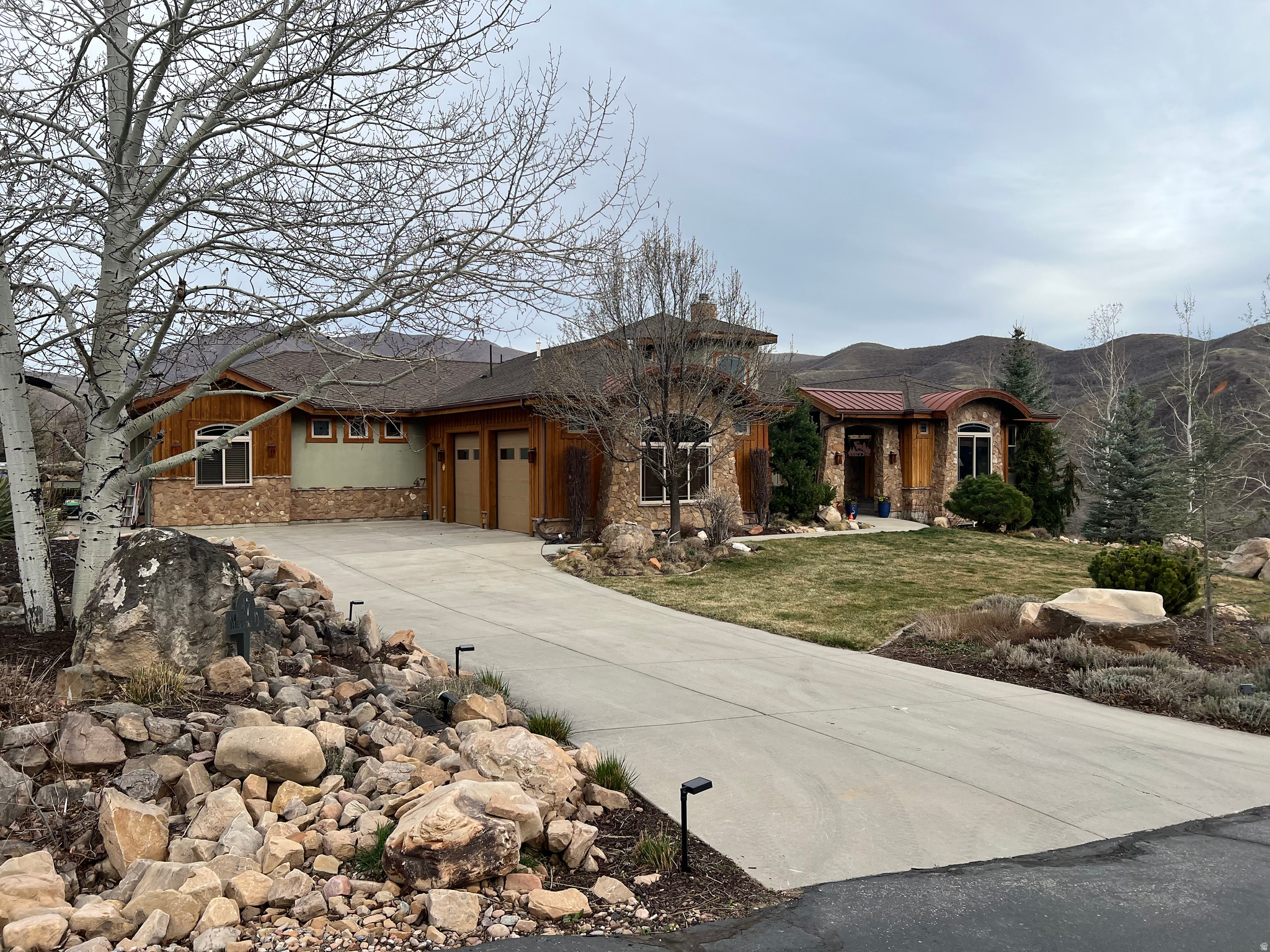 COTTAGES AT HOBBLE CREEK MHD - Residential