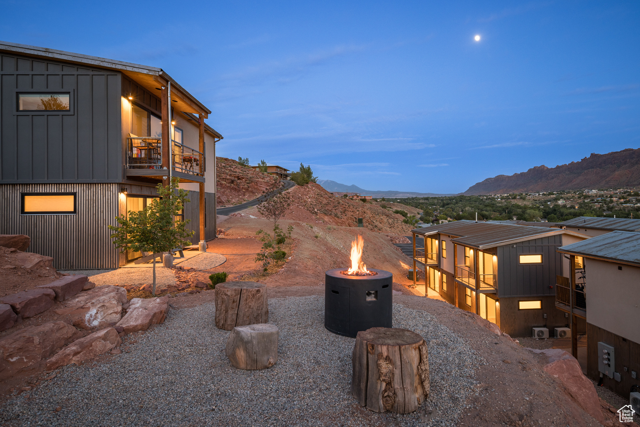 MURPHY FLATS - Residential