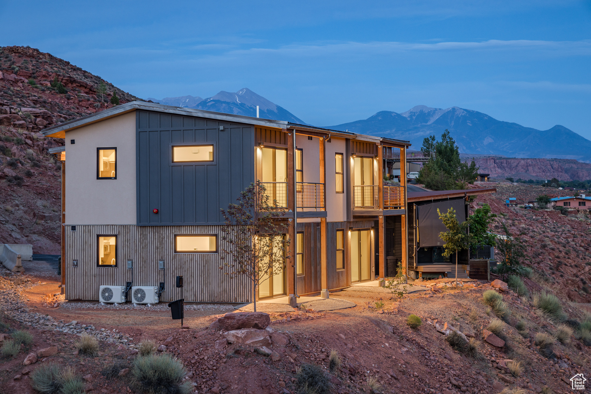 MURPHY FLATS - Residential