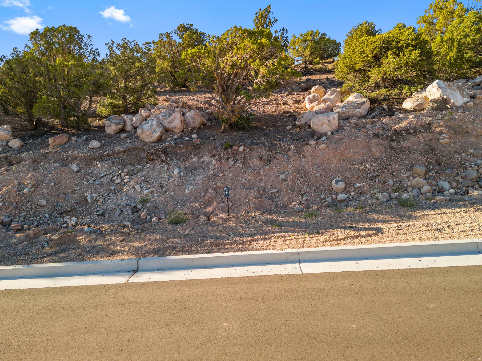 ESTATES AT SOUTH MOUNTAIN - Land