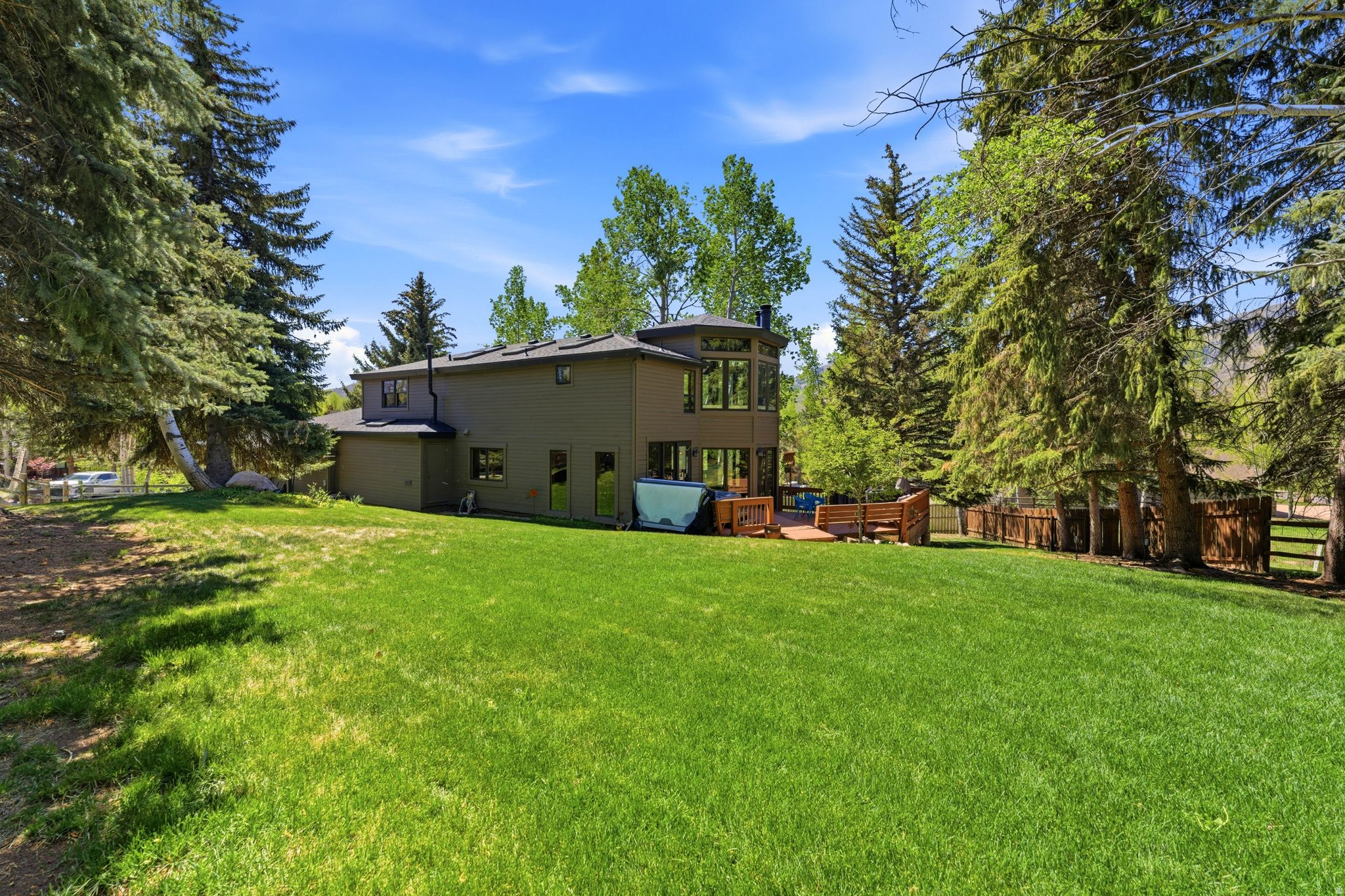PARK MEADOWS - Residential