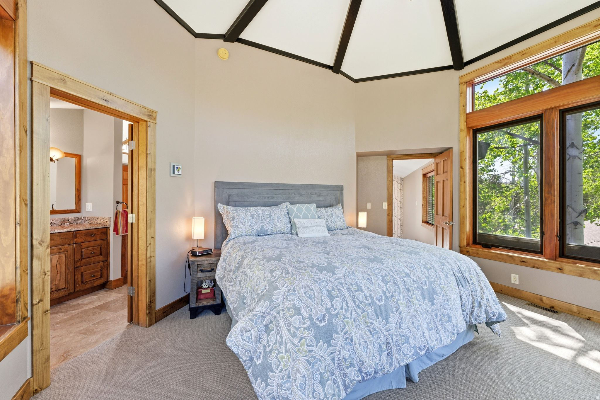 PARK MEADOWS - Residential
