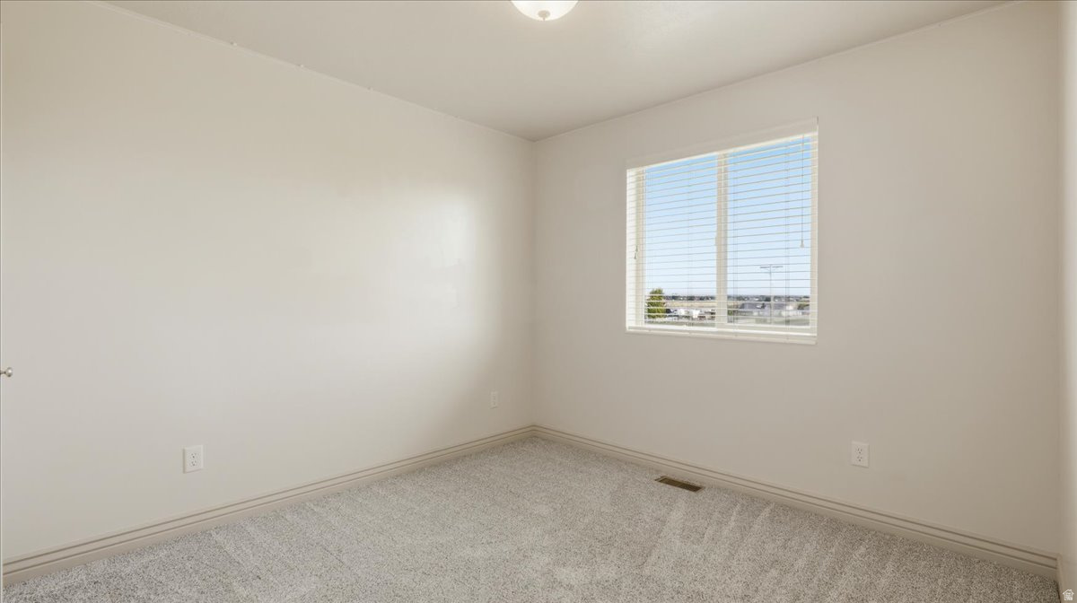 WALLY'S ACRE - Residential