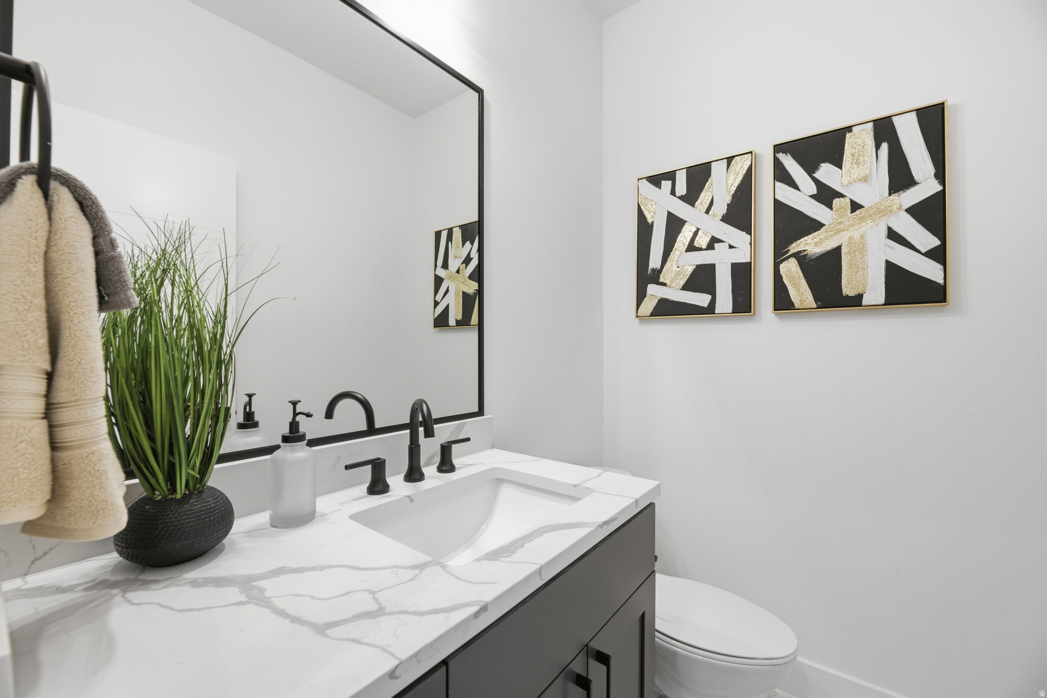 FAIRWAYS TOWNHOMES - Residential