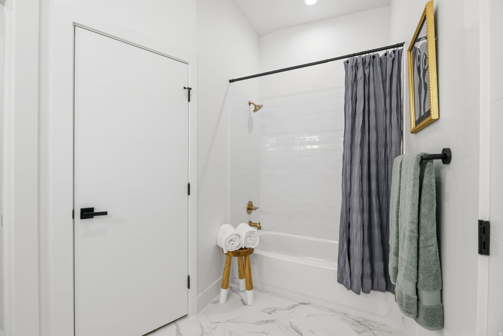 FAIRWAYS TOWNHOMES - Residential