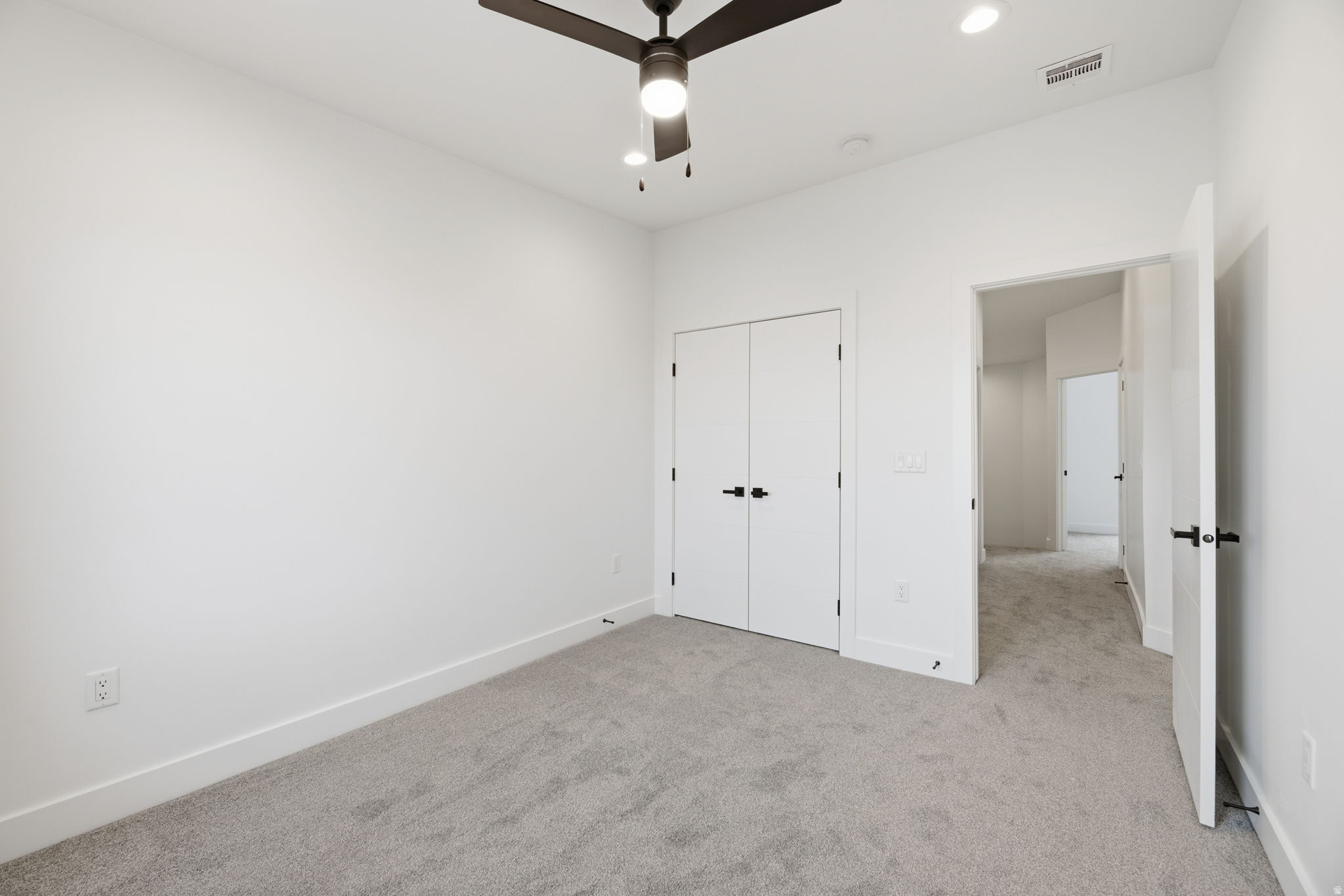 FAIRWAYS TOWNHOMES - Residential